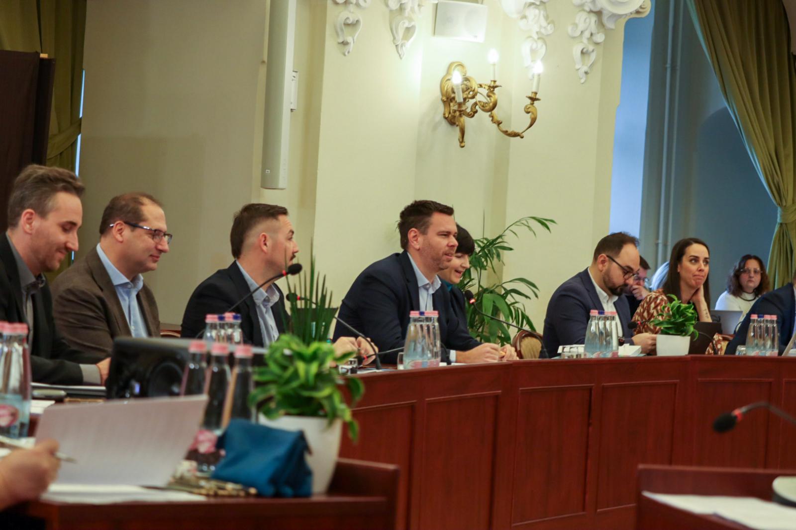 Vitézy Dávid a fővárosi közgyűlés ülésén november 26-án