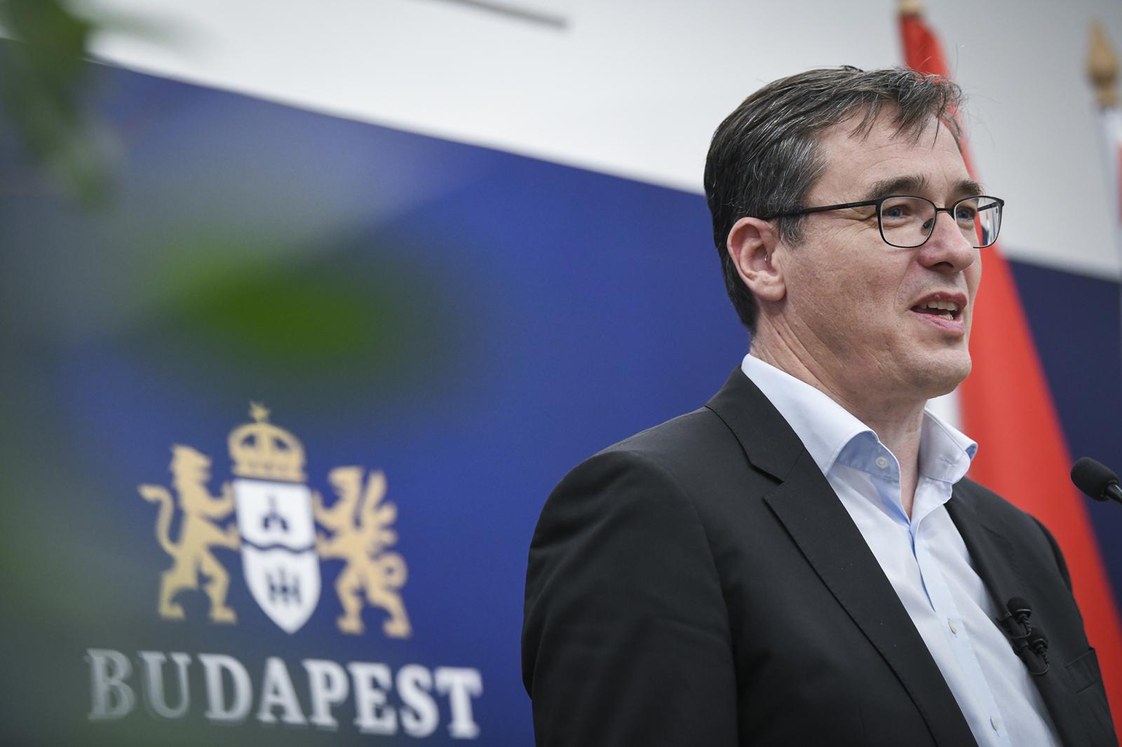 Karácsony Gergely főpolgármestert a budapestiek 50 százaléka tartja „kifejezetten” vagy „inkább” rokonszen­vesnek