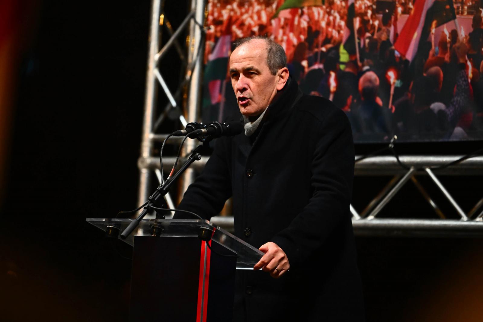 Hegedűs Zsolt leszerelteti az arcfelismerő rendszereket a kórházakban