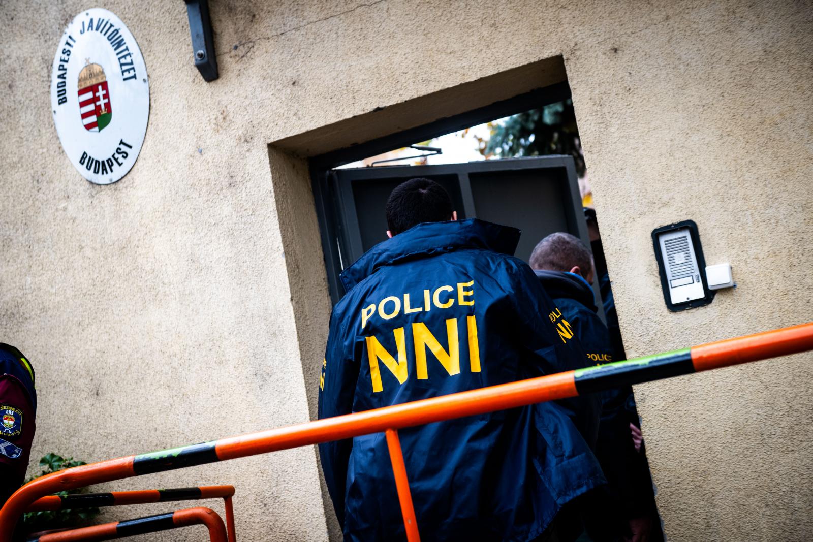 Egy Szőlő utcában készült felvétellel segítené az ügyészség nyomozását a Demokratikus Koalíció