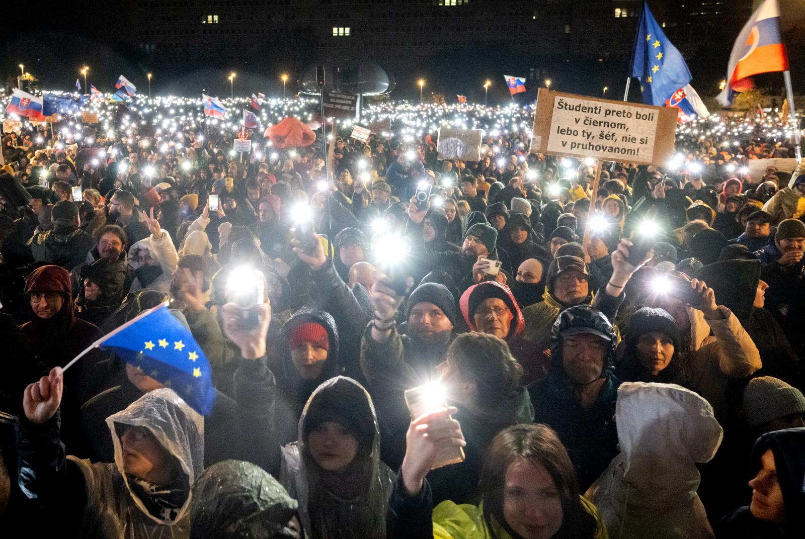 Fico-ellenes tüntetés 2025. november 17-én Pozsonyban