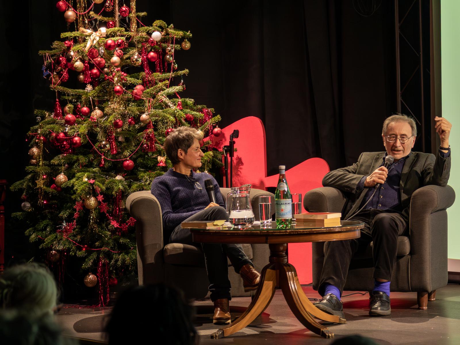 A műfordító, aki költőként is kiváló