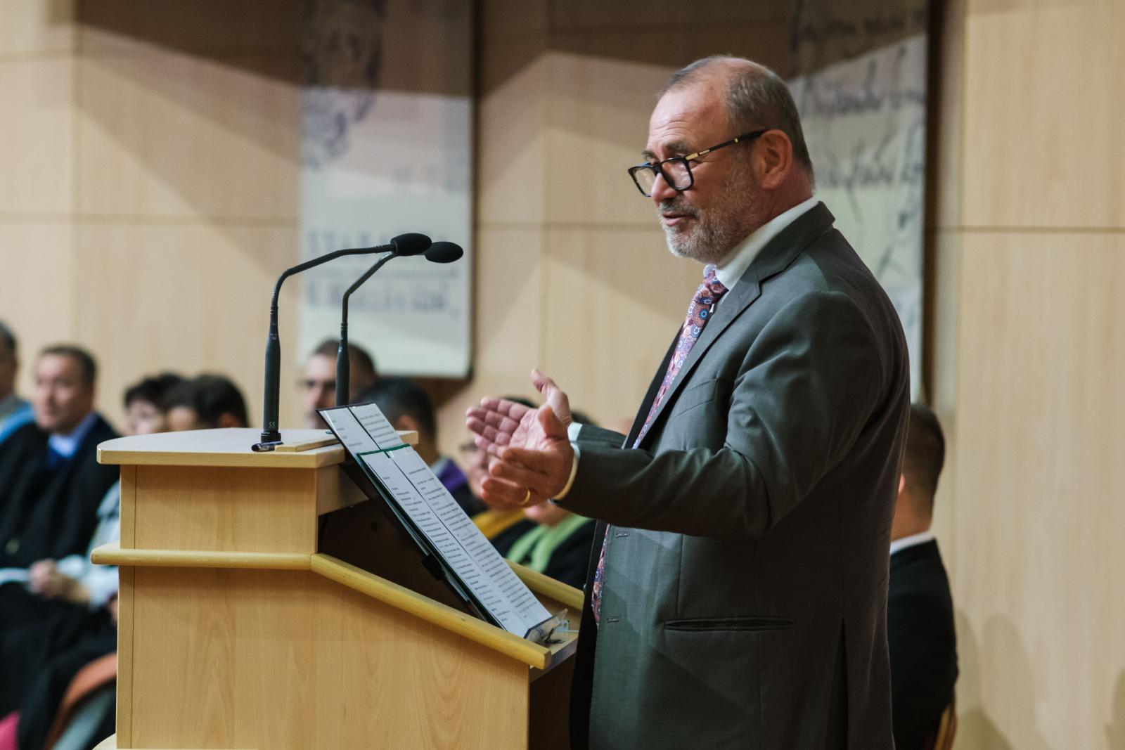 Go Go Hami, Profession meg a többiek: több mint 50 millióért szerződött két hónap alatt az Energiaügyi Minisztérium