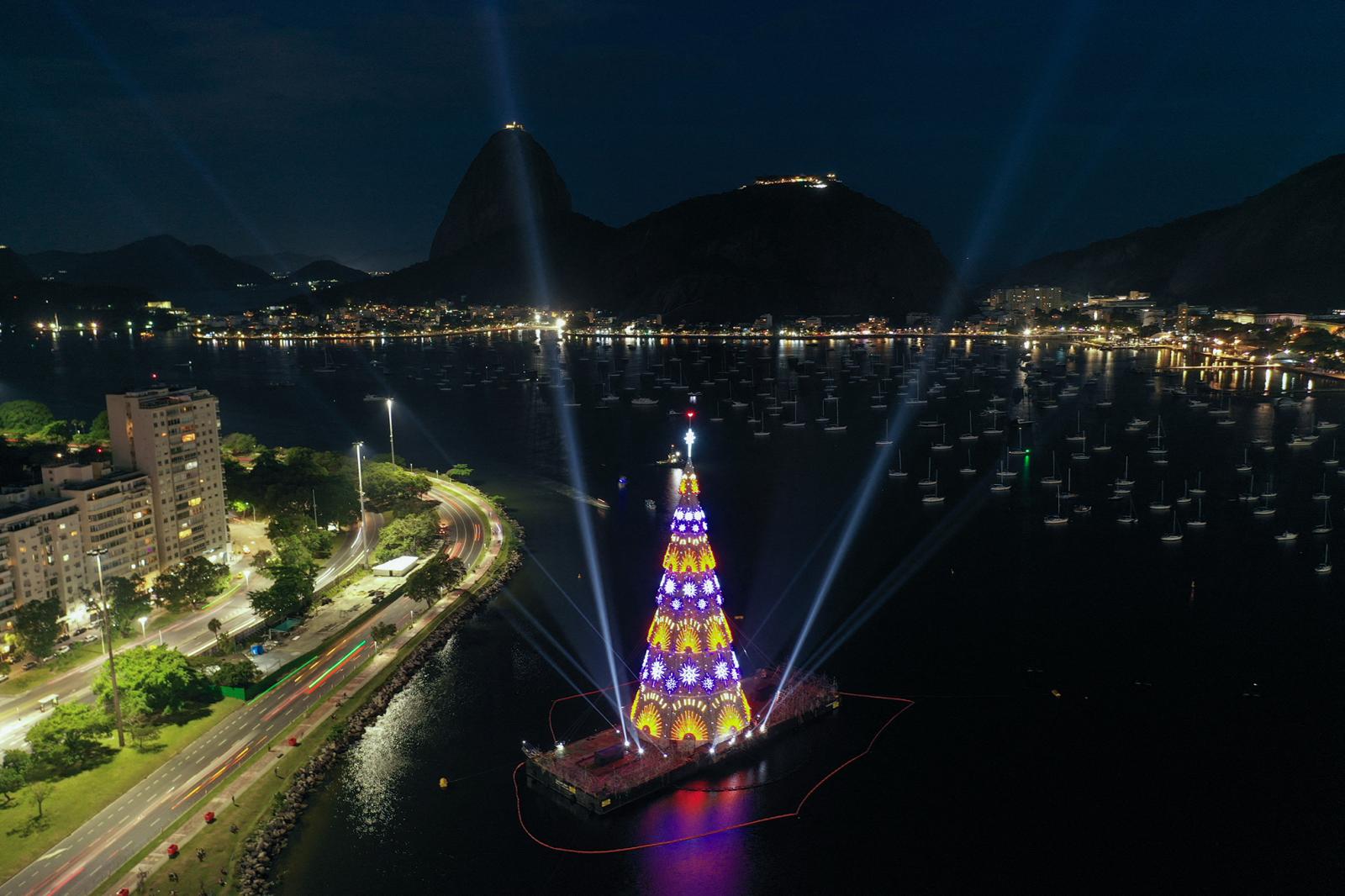 Kiskarácsonytól a nagy fáig