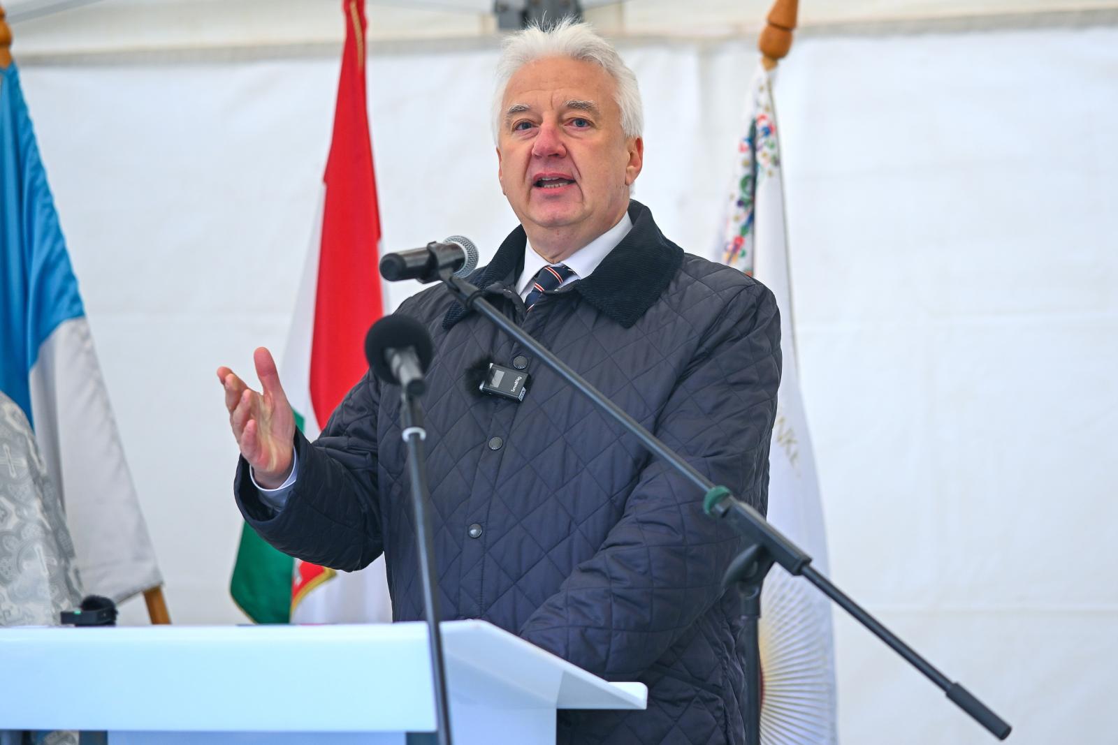 Semjén Zsolt szerint az Orbán-kormány harcol a Beneš-dekrétumok ellen, de nehéz lesz összeugrasztani a szlovákokkal