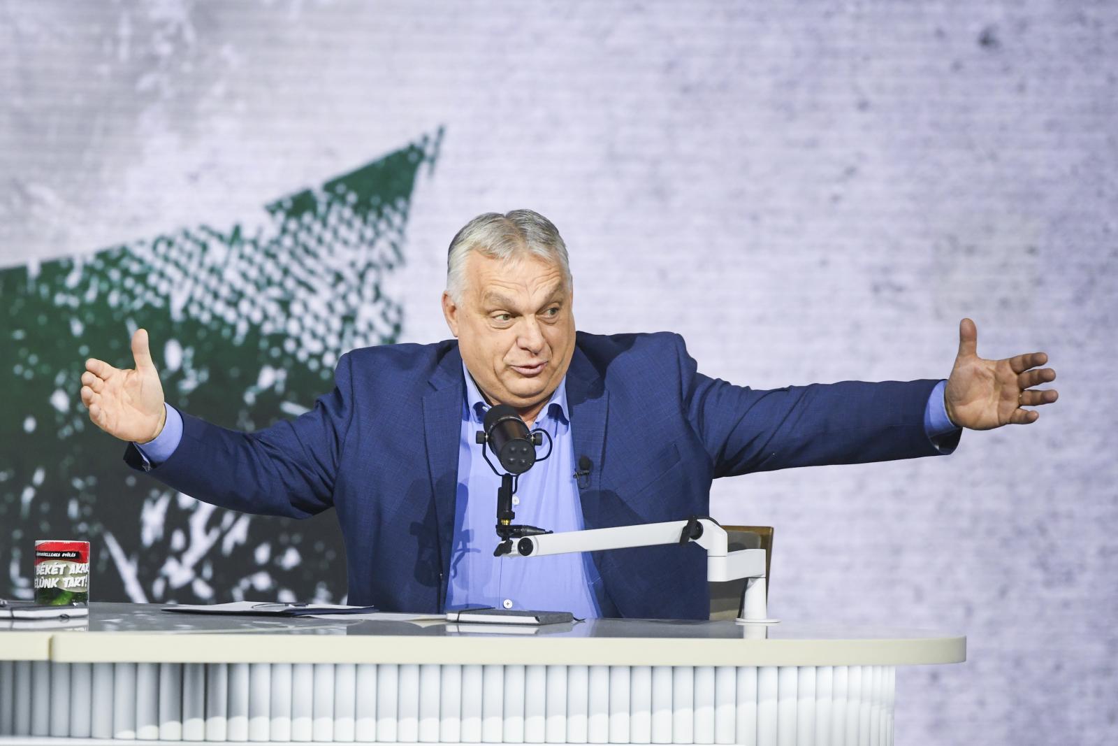 Hadházy Ákos: A Szerencsejáték Zrt. munkatársai is megkapták Orbán Viktor karácsonyi jókívánságát