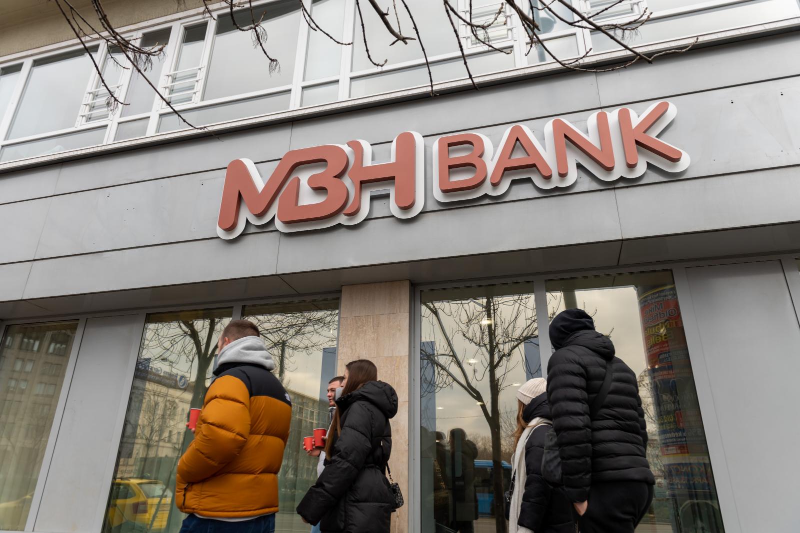 Négynapos leállással indul az újév az MBH Banknál