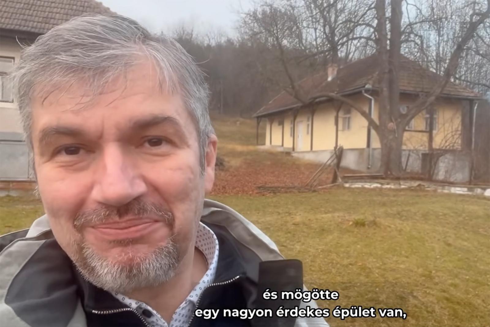 Hadházy Ákos: Tökéletes minőségű út vezet Lázár János fiának házáig