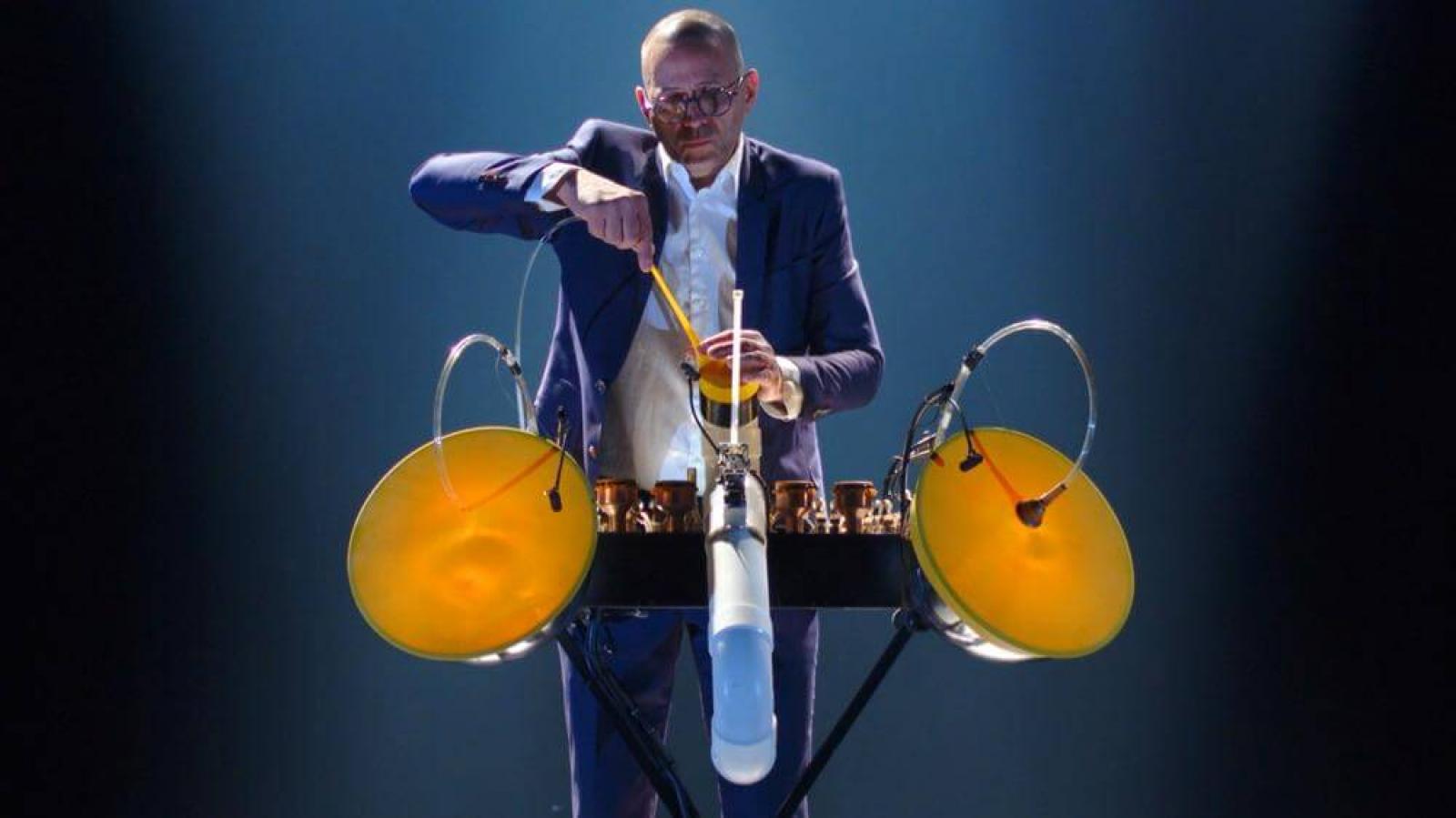 Hálózatba kötött hangok – Hangszerek új generációja hoz létre radikálisan új viszonyokat a zenész, a zene és az adat közötti határokon