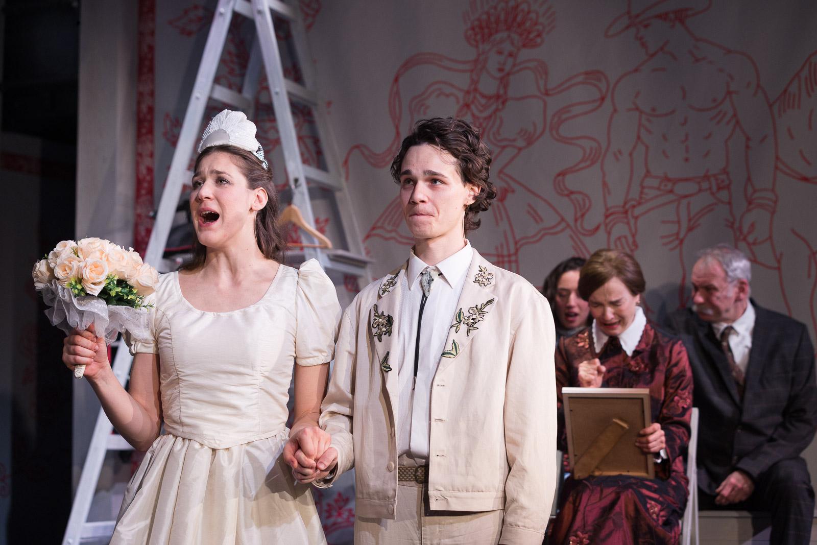 Szétomló látszatok