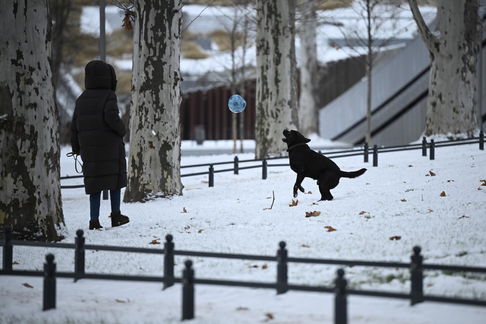 Csaknem az egész országban havazást hozott a szilveszter