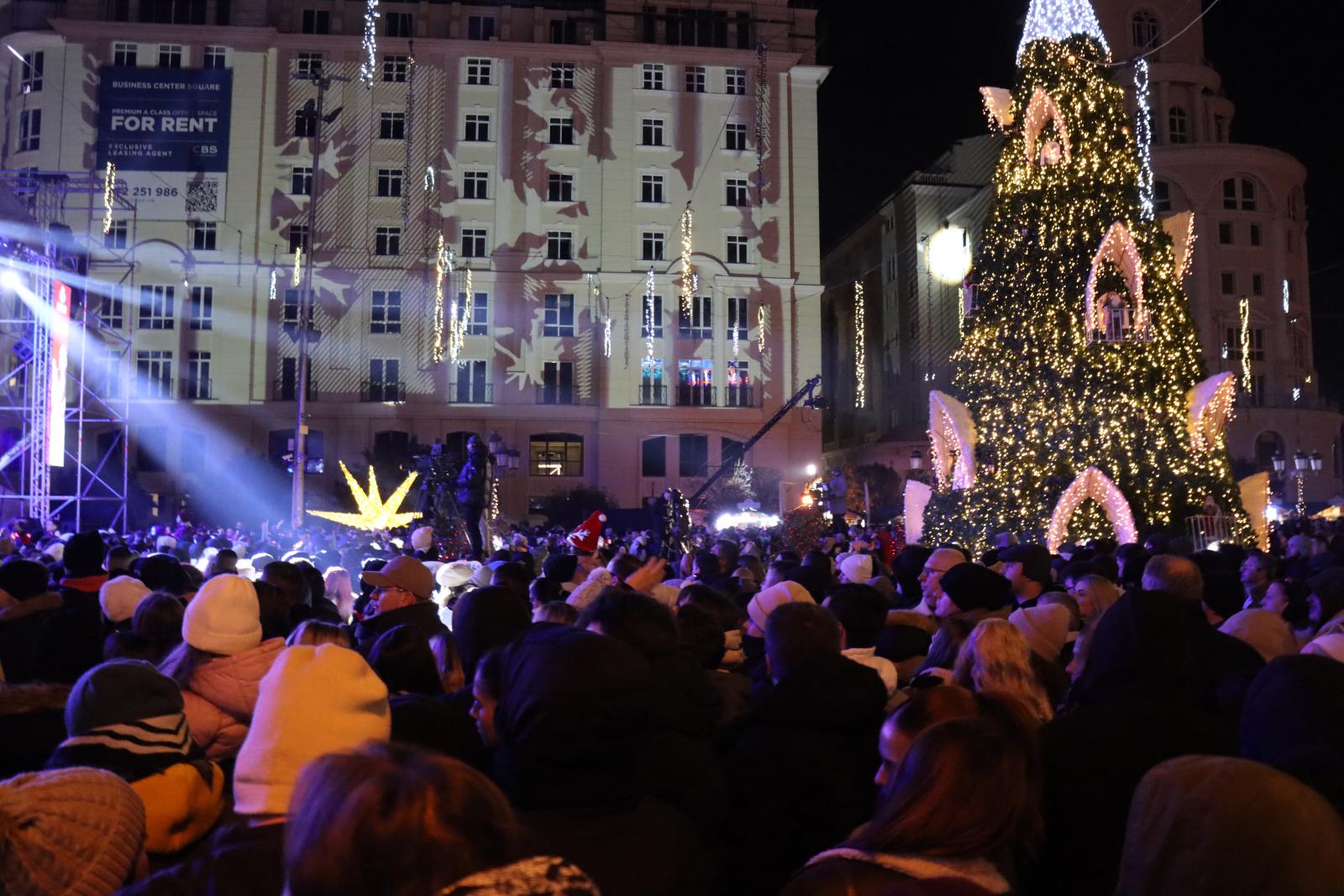 Meghalt a kétéves macedón kisfiú, akit eltévedt fegyvergolyó talált el a szilveszteri ünneplésben