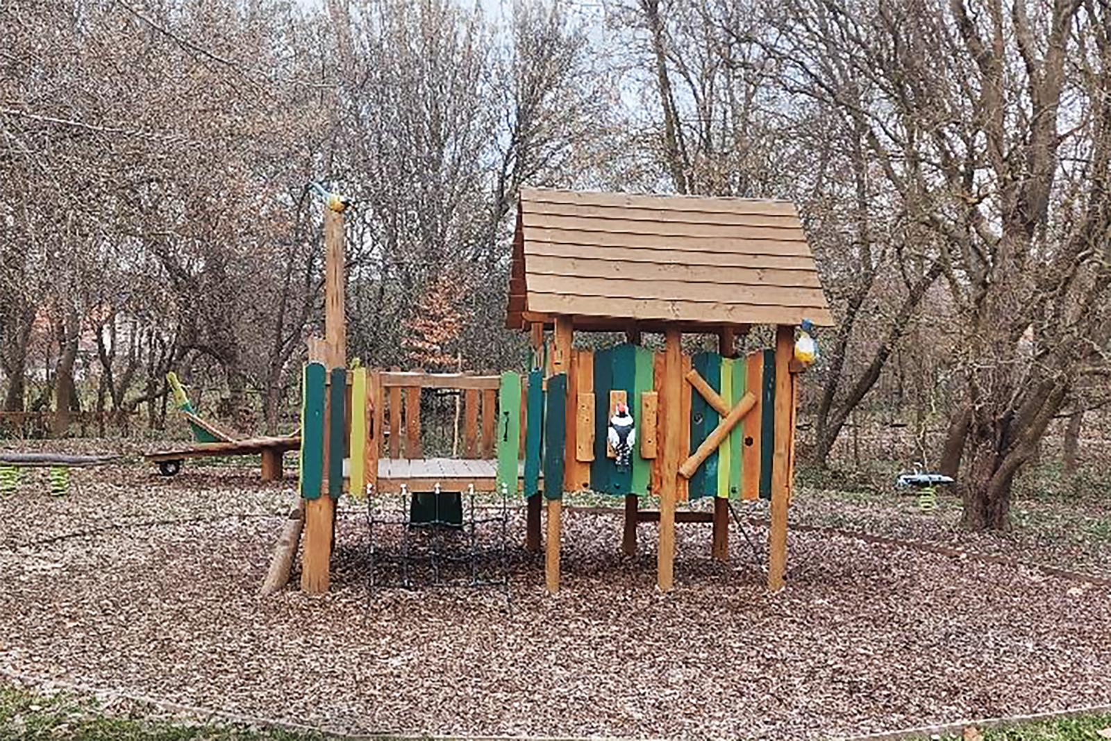 Fényes nappal a játszótéren erőszakoskodott egy pedofil egy kisfiúval, tíz évre fegyházba küldenék