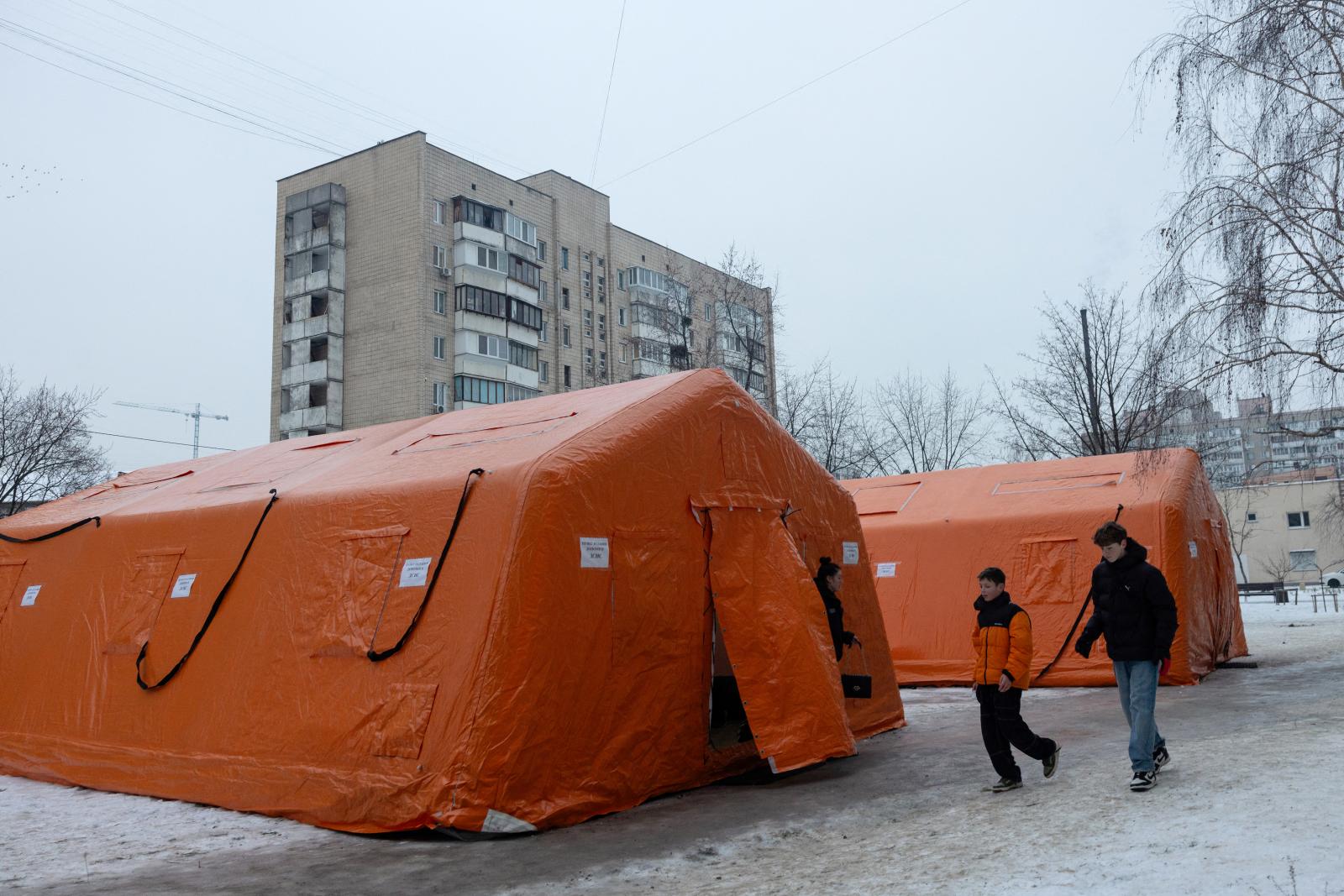 Ismét drónokkal vette tűz alá az oroszok Kijevet, továbbra is ezrek vannak áram nélkül