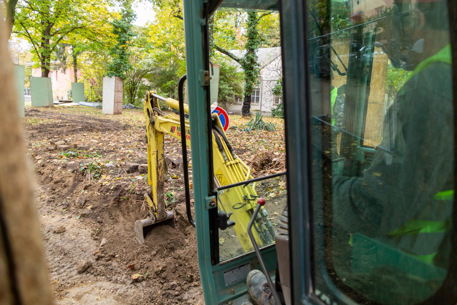Ismert politikusok is szerepelhetnek a budapesti parkfenntartói biznisz vádiratában