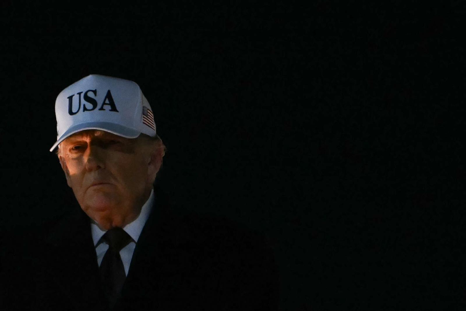 Donald Trump törölte a tárgyalásait Iránnal, szerinte már úton van a segítség a rendszerellenes tüntetőknek