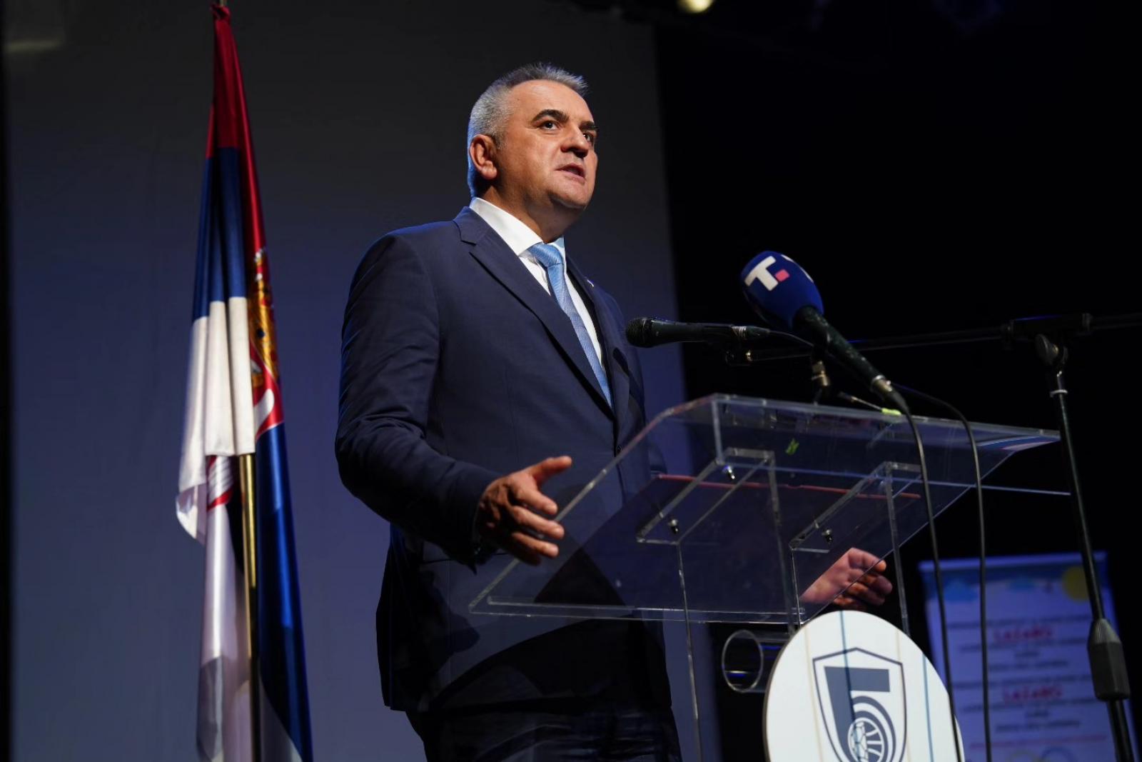 Lemondott a boszniai szerb miniszterelnök, mielőtt eltávolították volna, hogy azután újra őt jelölhessék