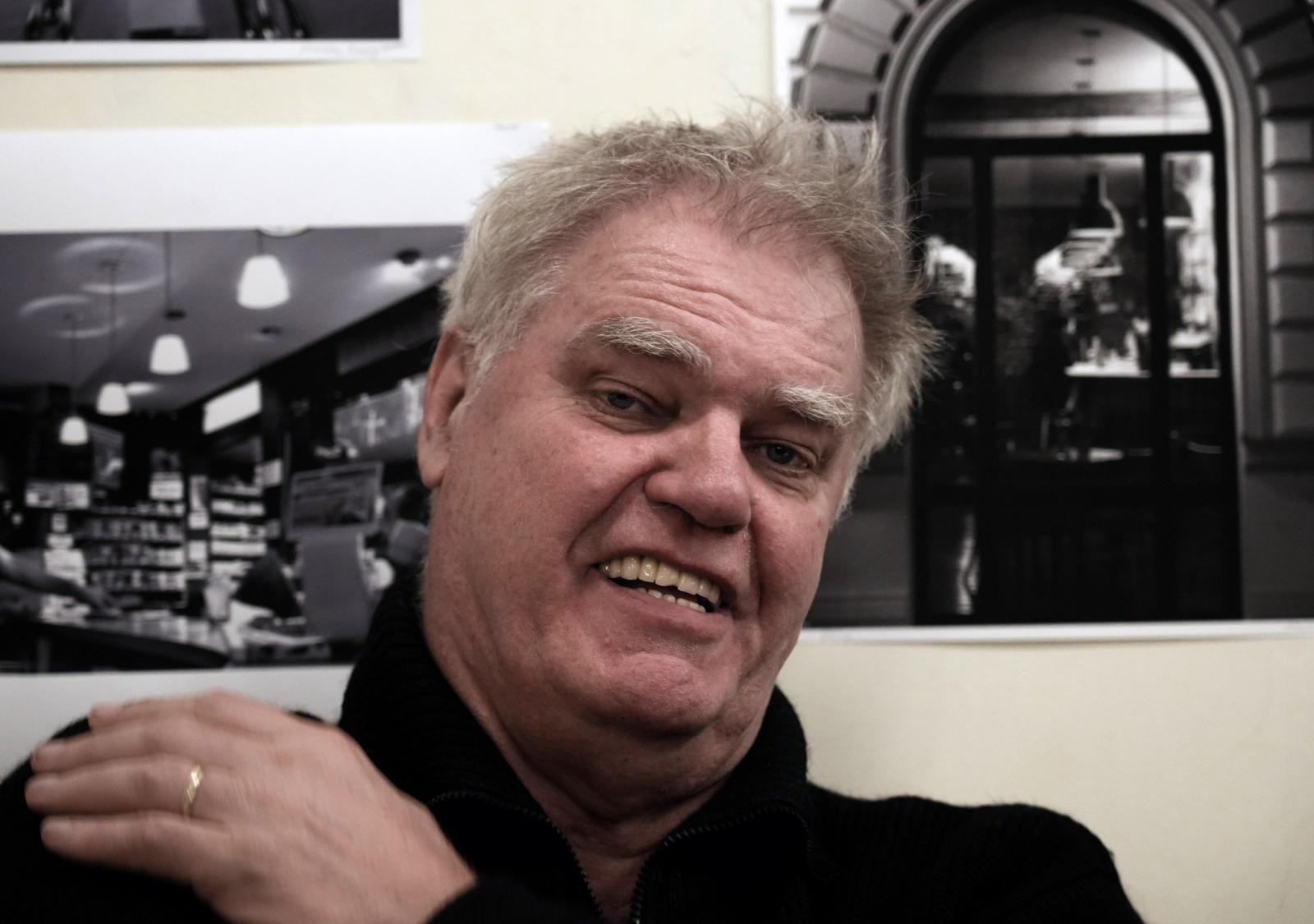 Antivilág a világban: a kávéházból még látszik a másik, szenvedélyes Magyarország