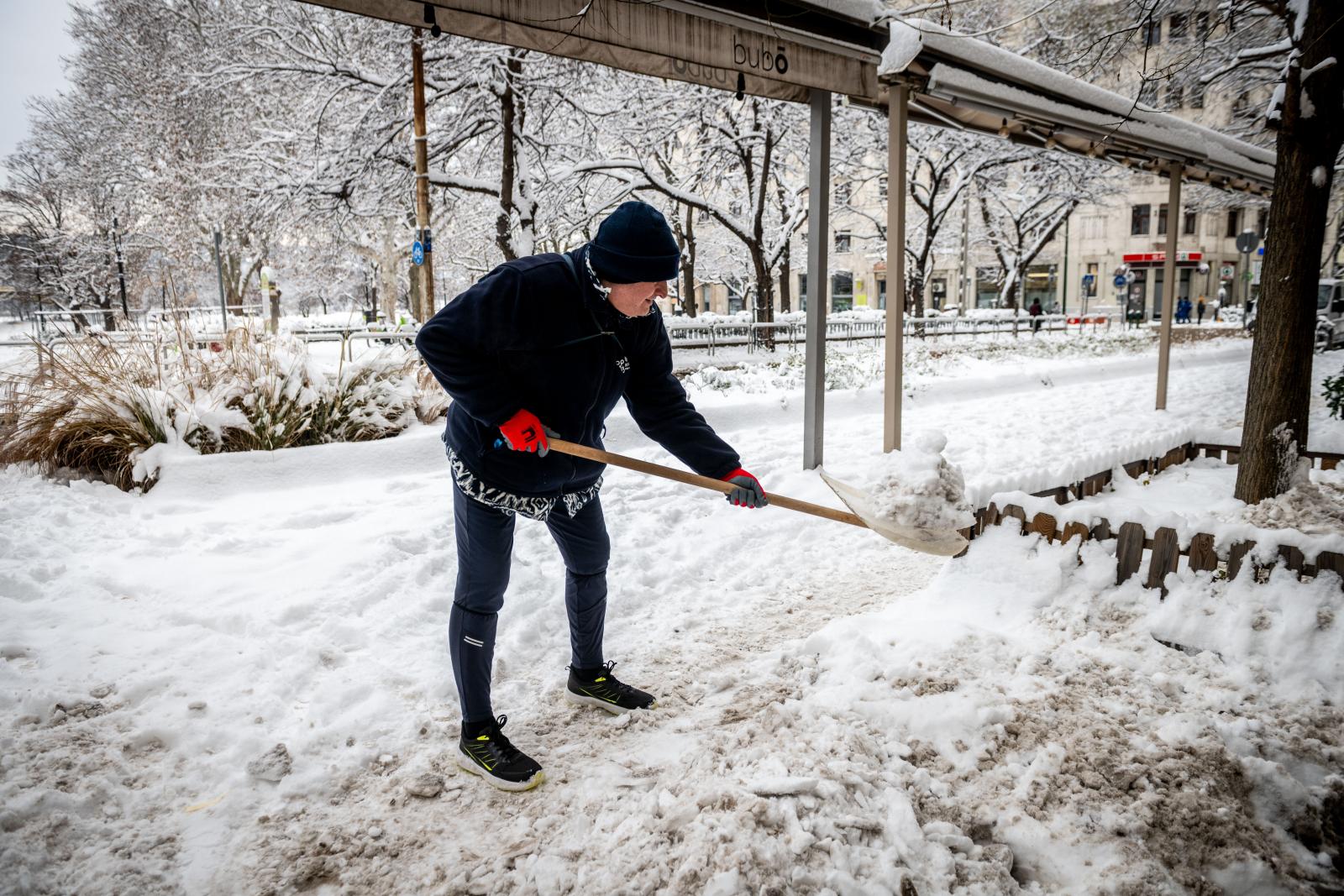 Extrém hideg miatt adott ki figyelmeztetést az operatív törzs