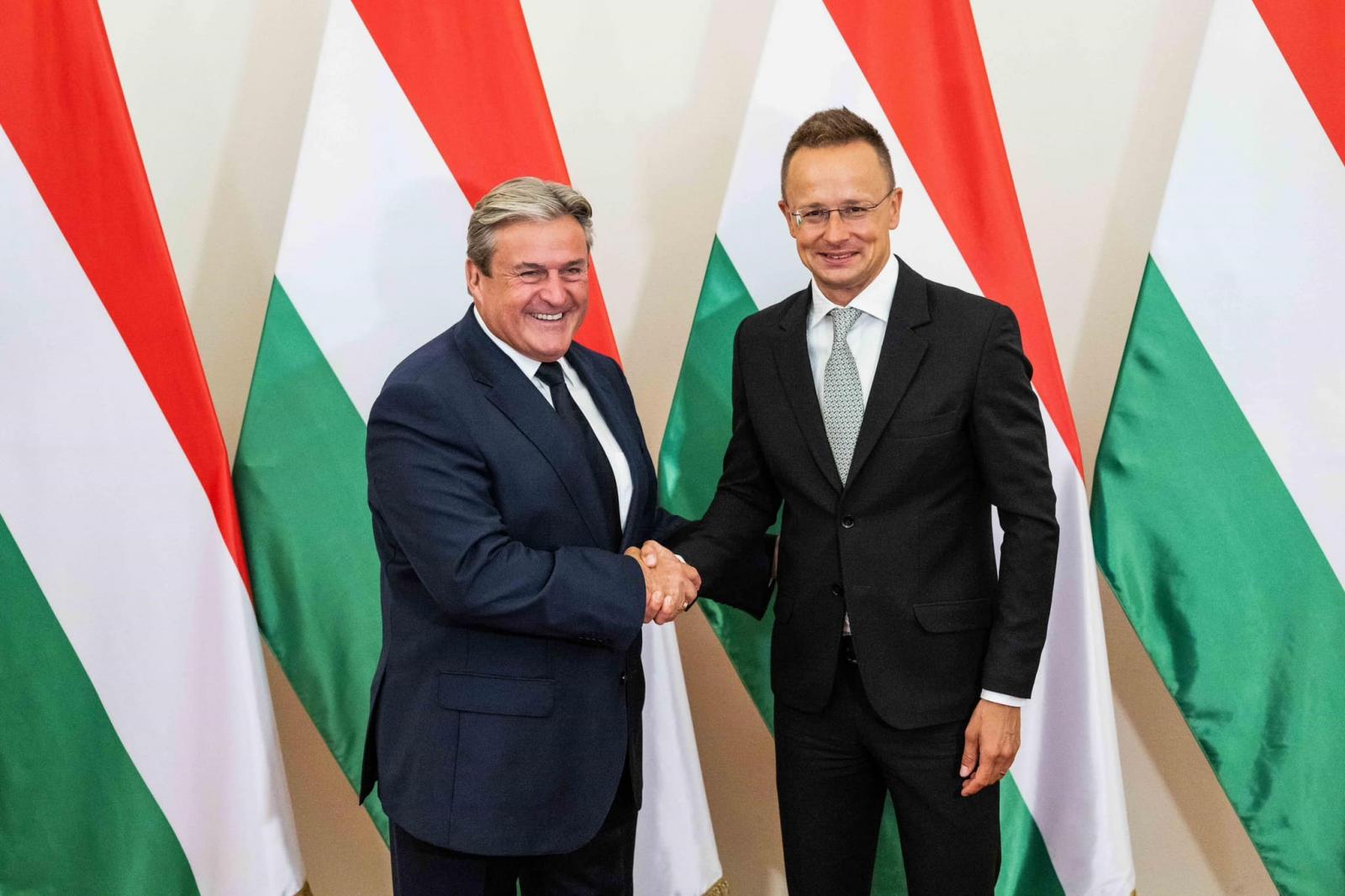 Szijjártó Péter 2023-ban még tisztikereszttel tüntette ki és elismerően méltatta a Tisza Párt energetikai szakértőjét, Kapitány Istvánt