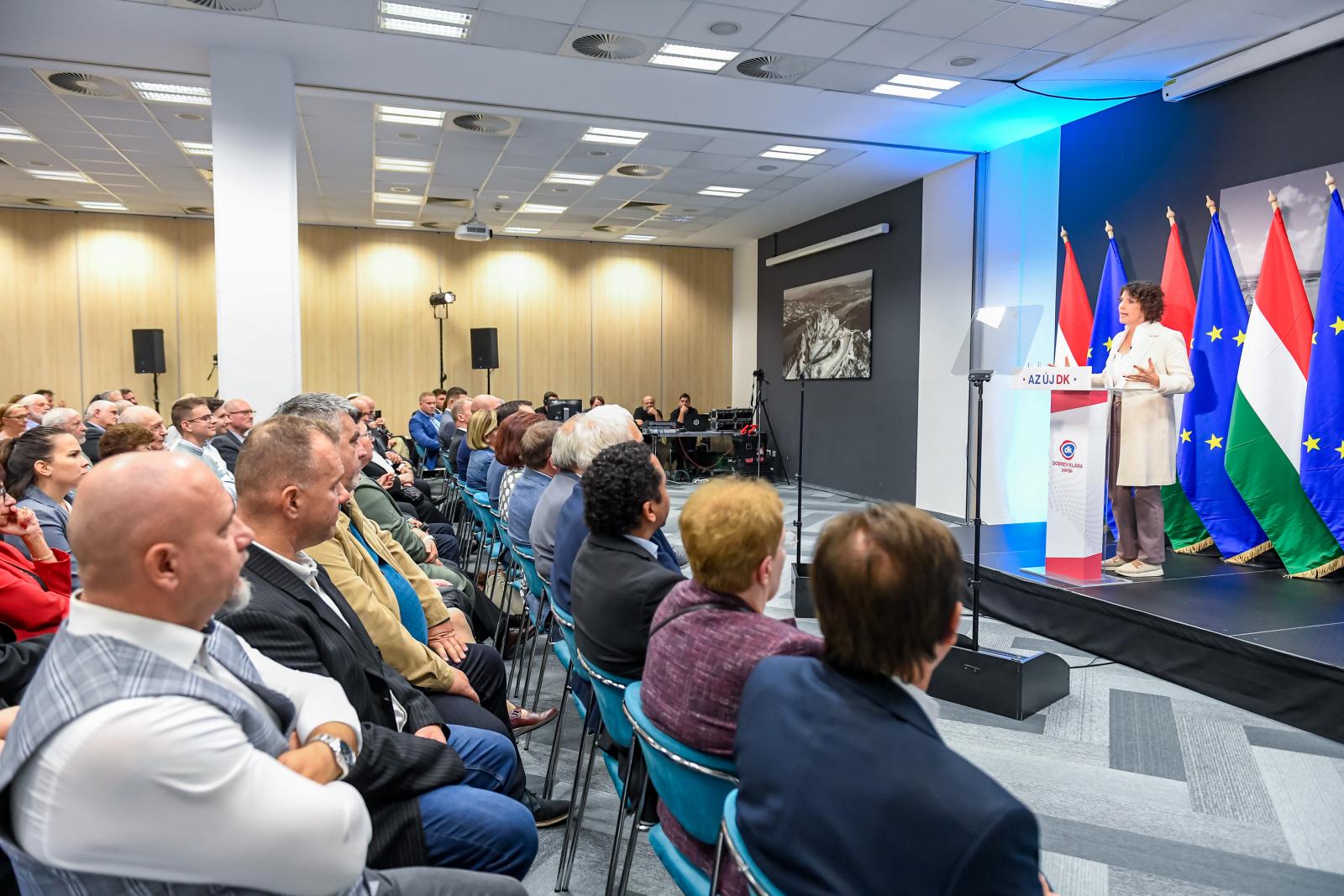 A Demokratikus Koalíció bemutatta a szociális ellátást megreformáló törvényjavaslatát