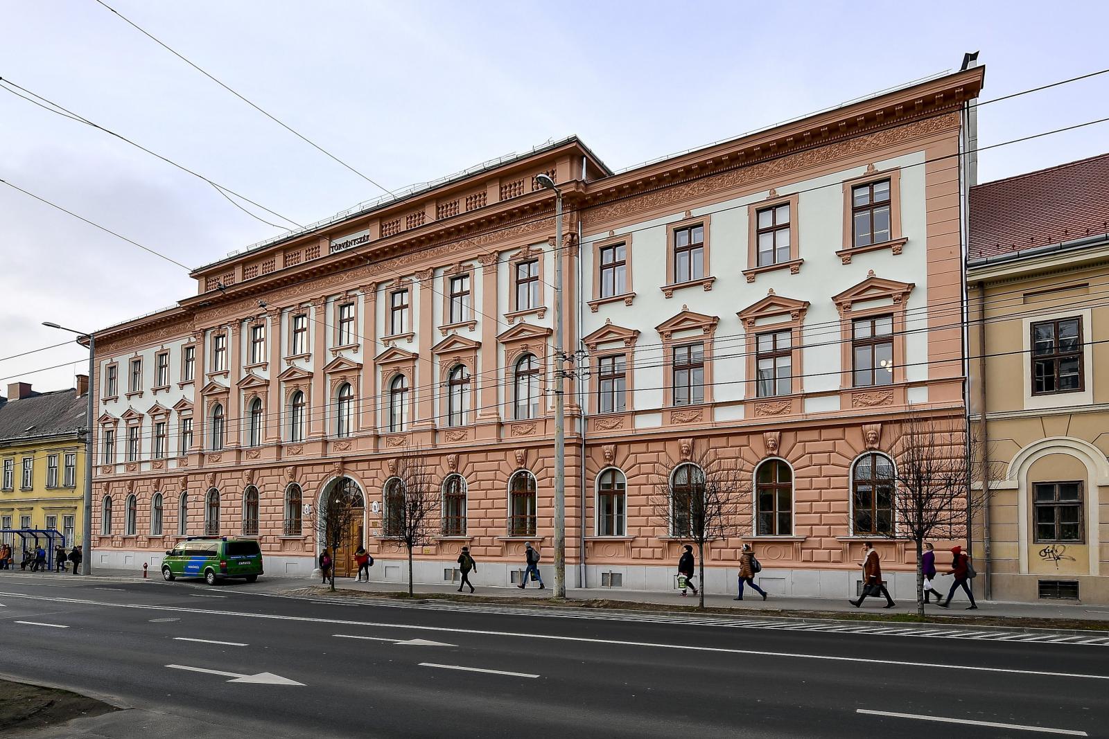 Reagált a Debreceni Törvényszék, közleményben utasította vissza az elfogultság vádját