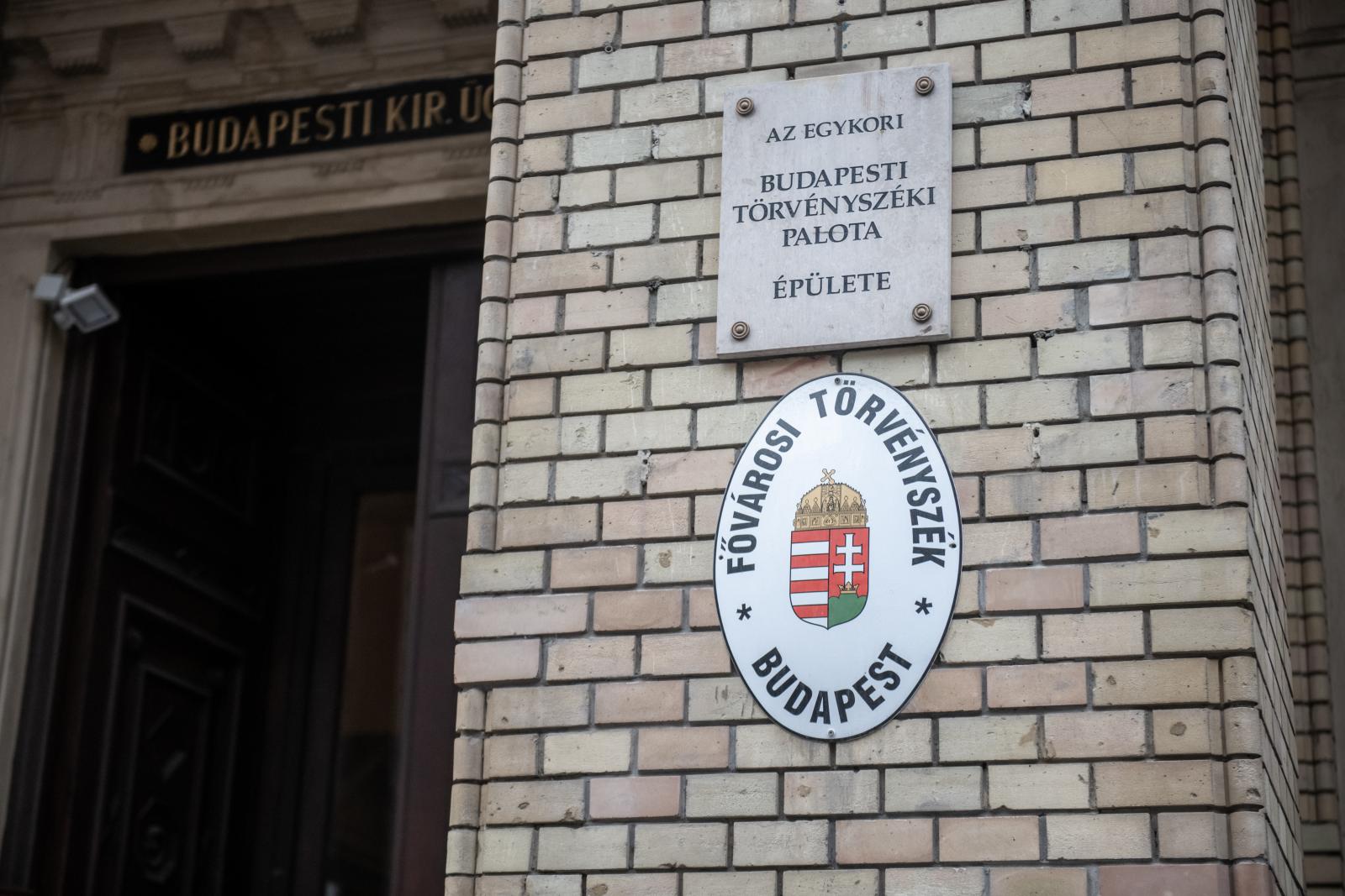 Felmentették a gyermekpornográfiával vádolt korábbi fideszes alpolgármestert