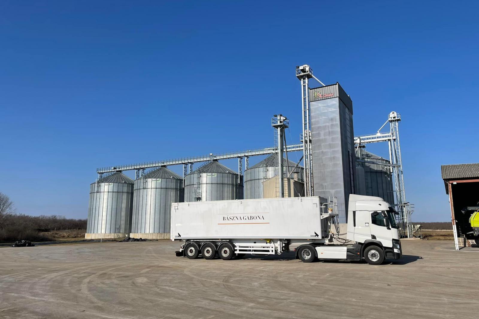 Végrehajtást indított Kósa Lajos agrárbotrányban érintett rokonának egyik cégénél a NAV