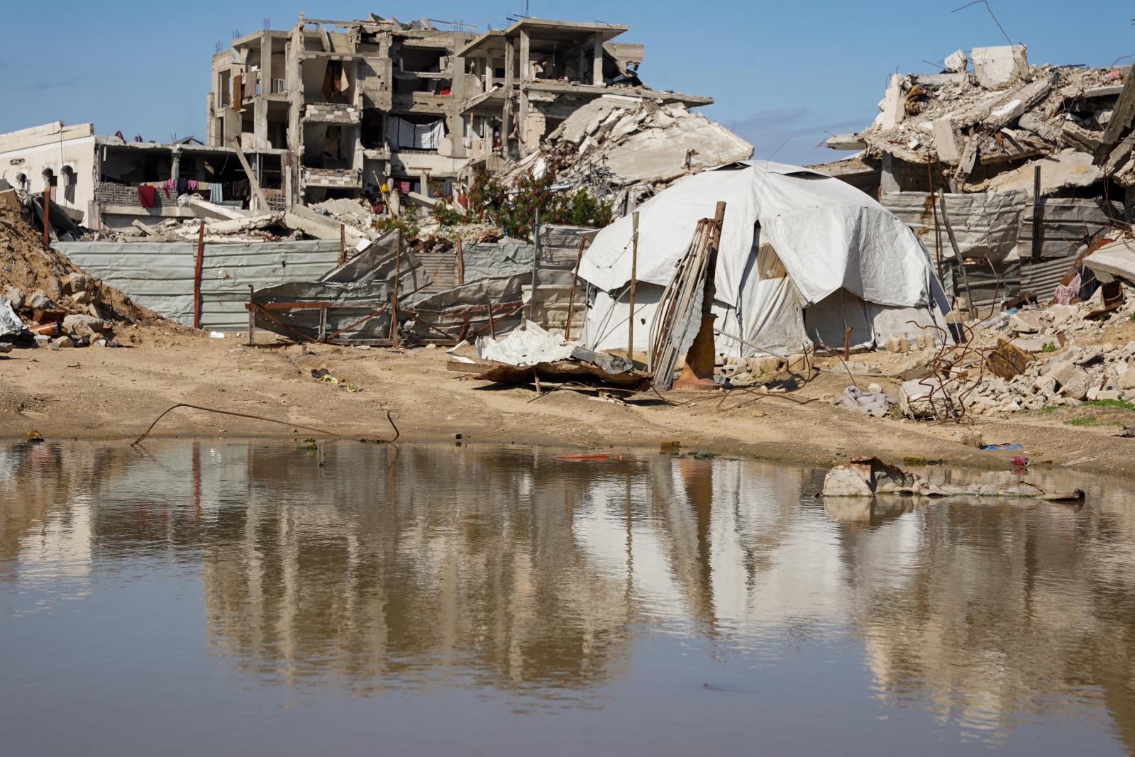 Izrael légicsapásokat mért a Gázai övezetre, több ember meghalt