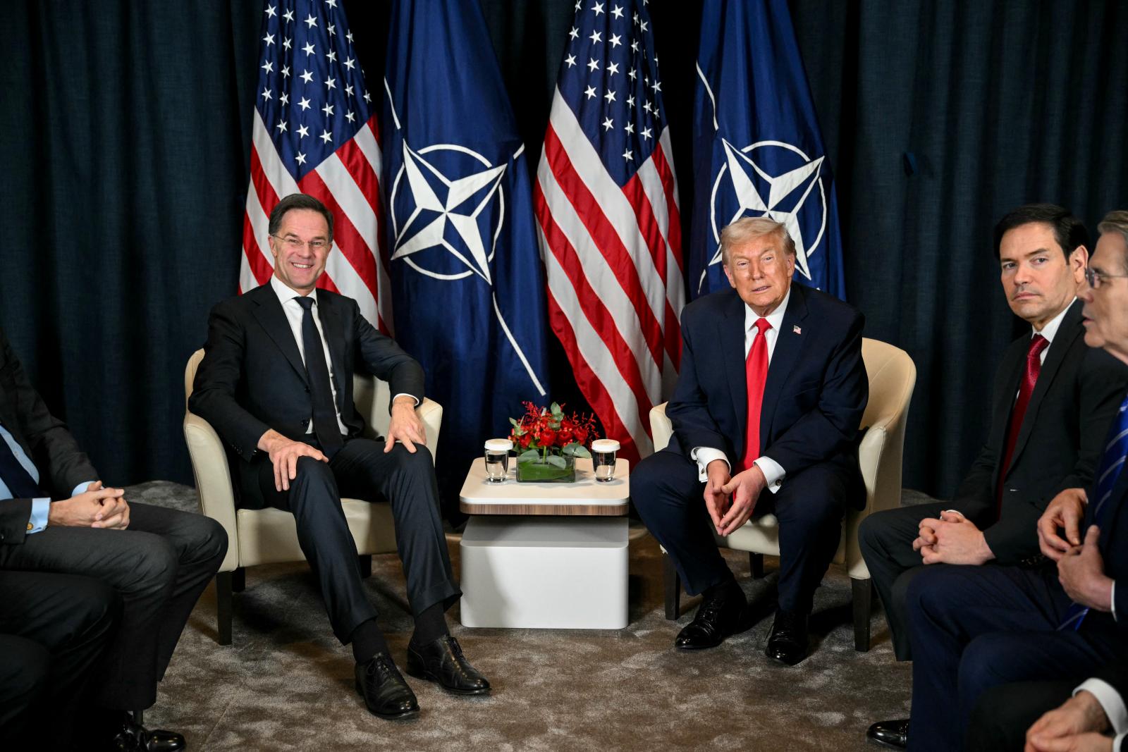NATO-főtitkár: Donald Trump kezdeményezésére munka kezdődik a teljes Északi-sarkvidék védelmének növeléséről