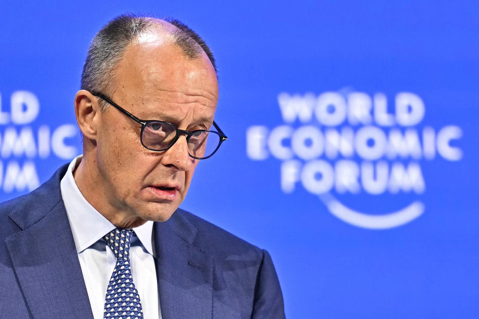 Grönland ügye megingatta a transzatlanti bizalmat, de a német kancellár szerint nem szabad gyorsan leírni a nyugati szövetséget