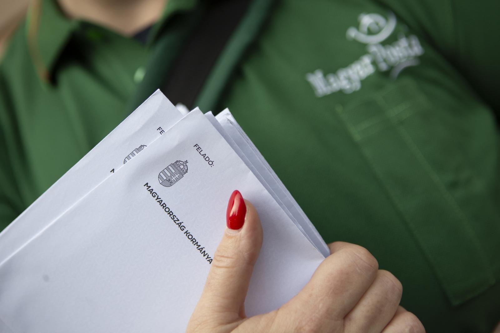 Négymilliárdért konzultált az „adóemelésről” a Fidesz