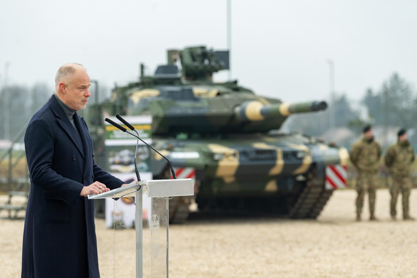 Megtiltották a tartalékos katonáknak, hogy politizáljanak szolgálat alatt