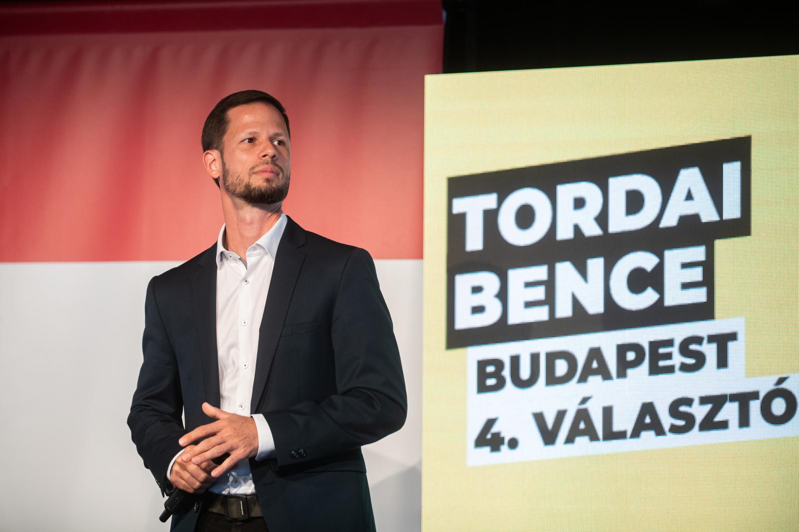 Publicus: Simán kikapna Tordai Bence az alig ismert tiszás jelölttől Budapest 4-es választókerületében