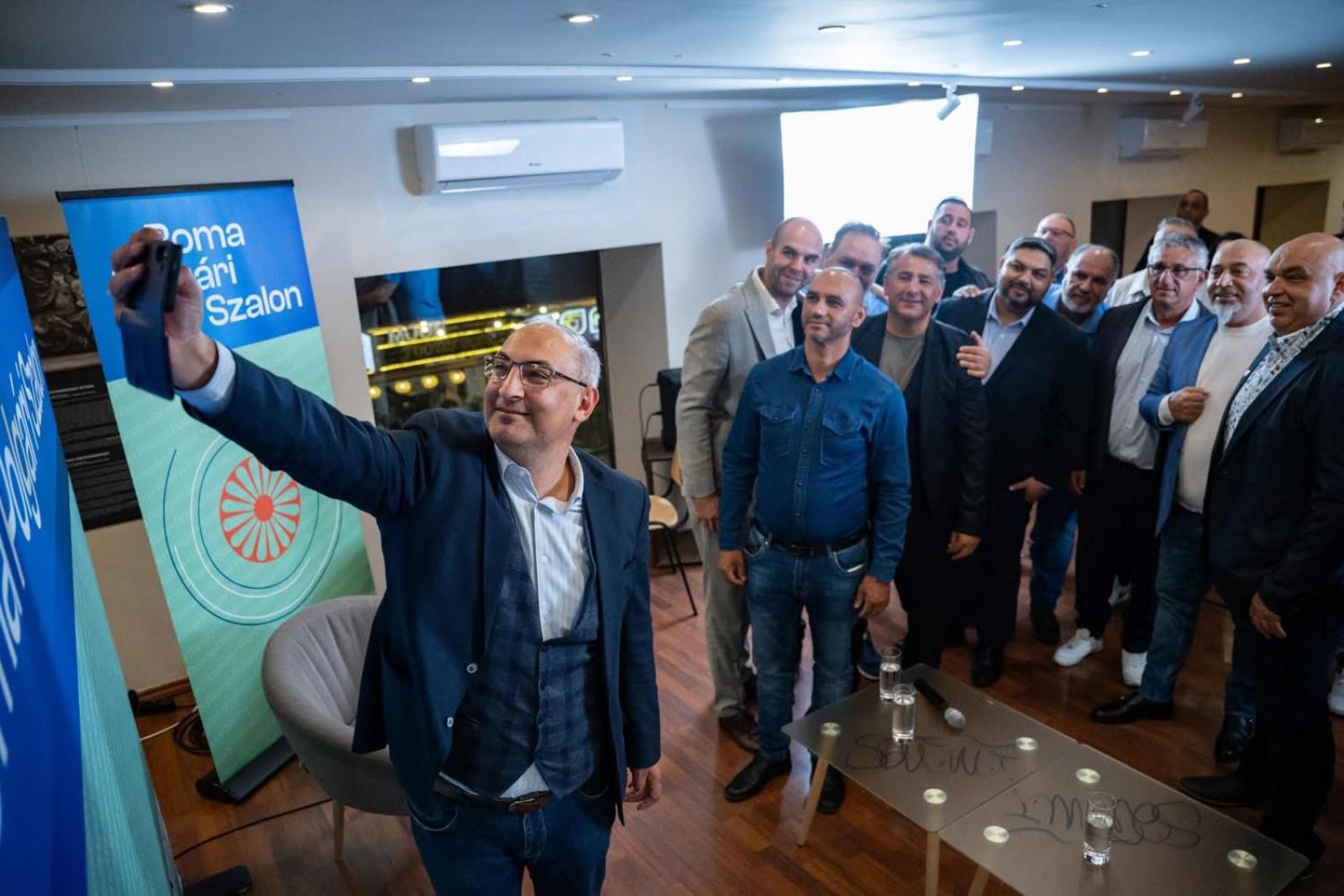 Sztojka Attila romaügyi államtitkár helyzete gyengült, miközben újabb erős ember jelent meg a kormánypárti cigányoknál