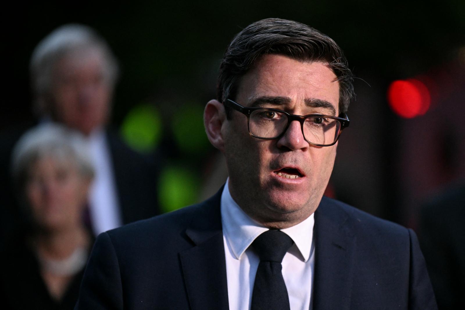 Riválisa kiiktatásával Starmer a Reform UK malmára hajtotta a vizet