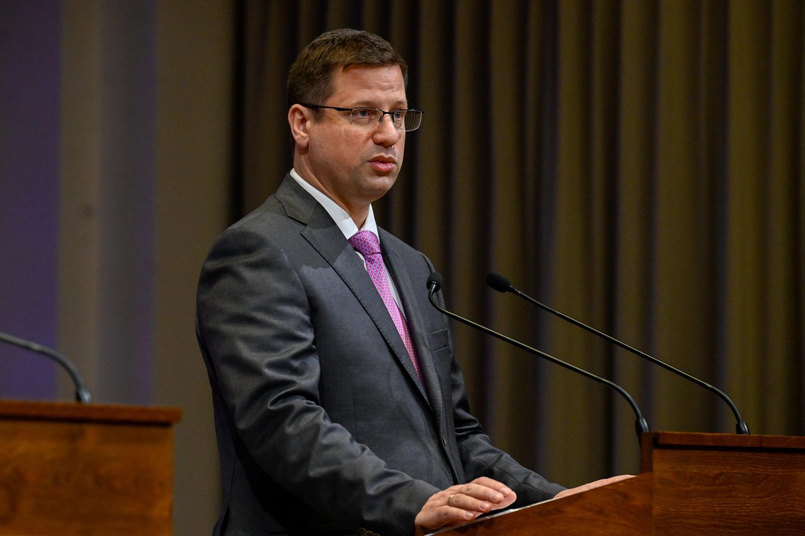 Gulyás Gergely: Óriási előrelépés történt a cigányság helyzetének javítására