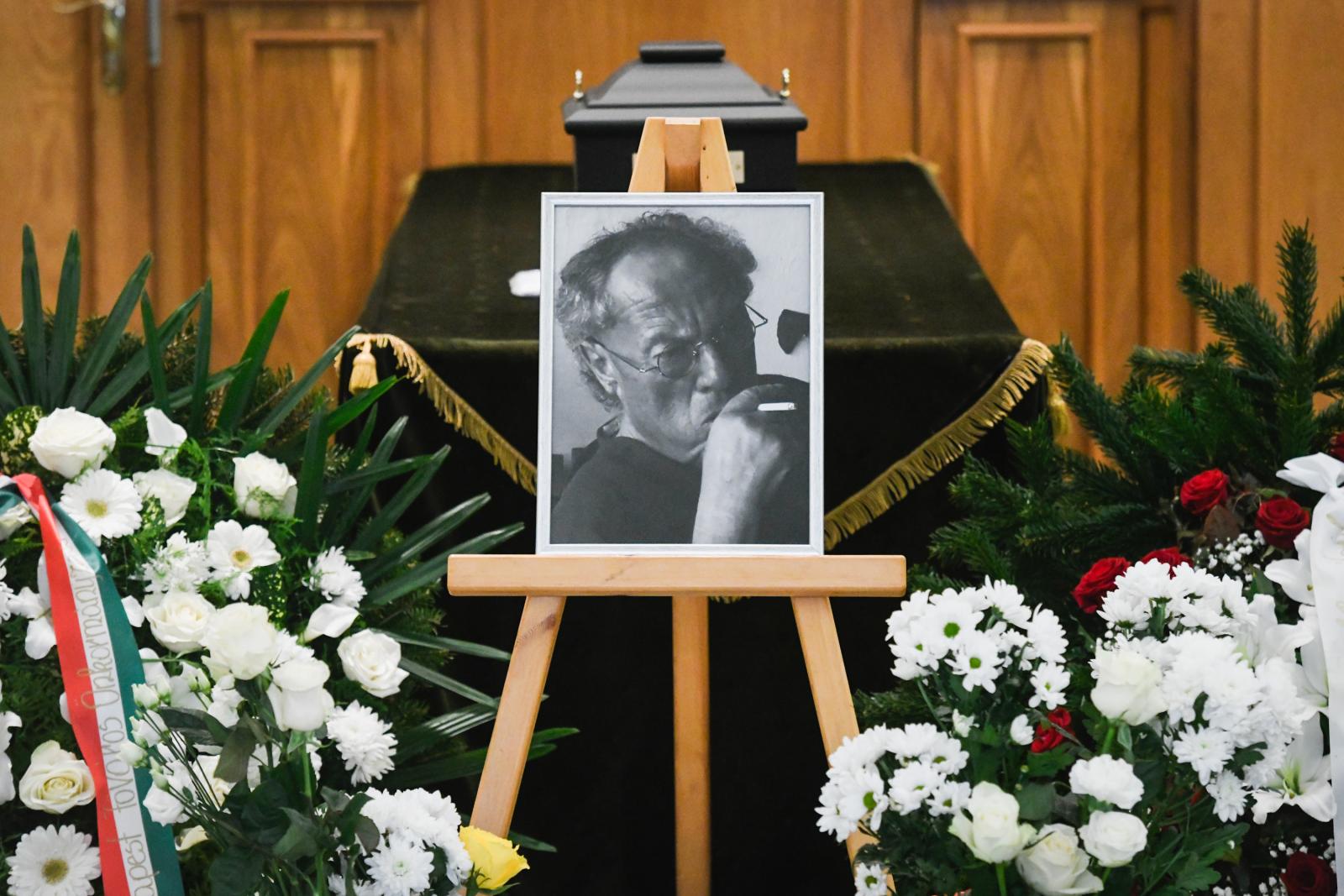 Elbúcsúztatták Kenedi Jánost