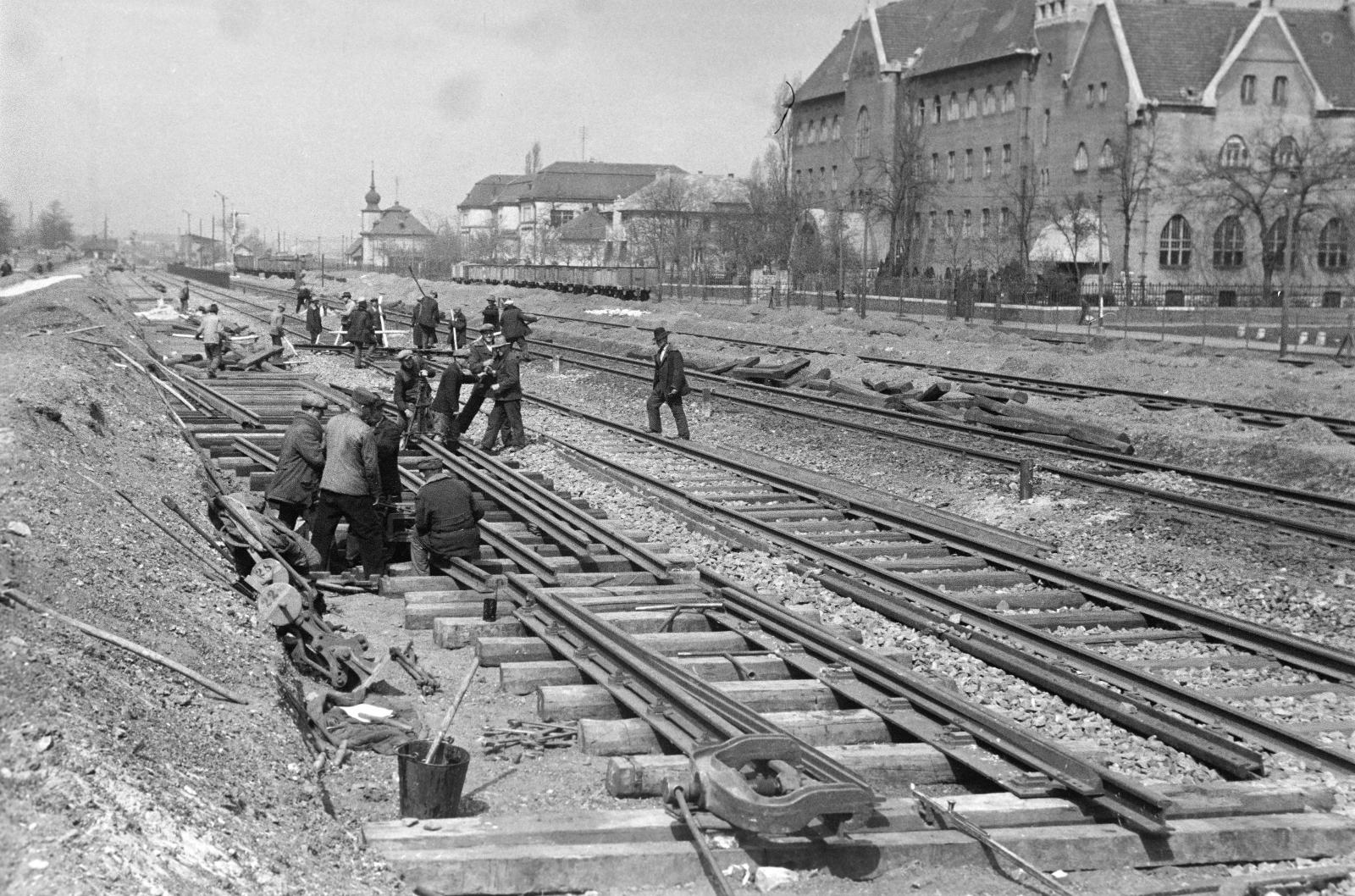 Sztrájktanya, csalás, bosszú és kocsmaháború az Erzsébet királyné útján