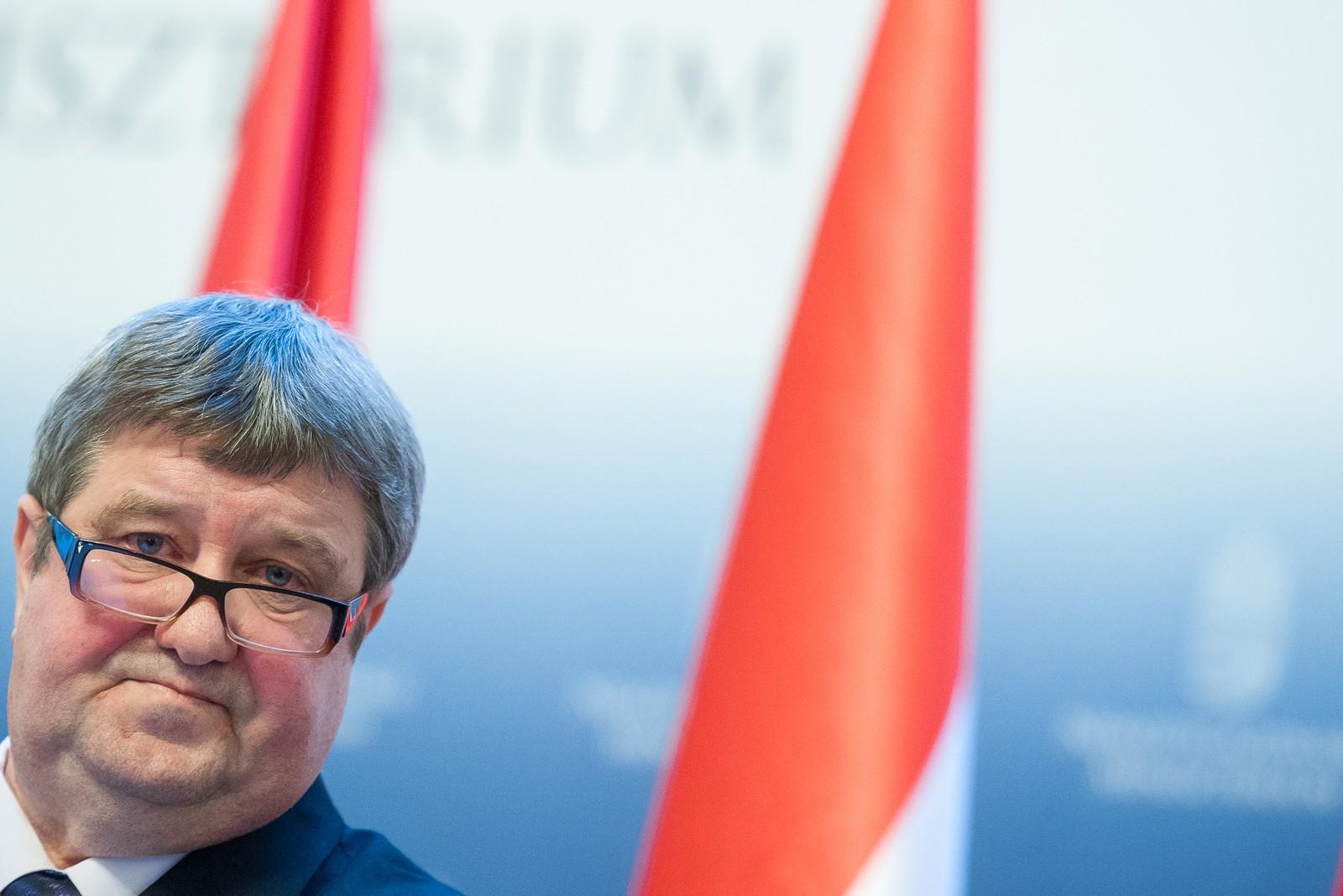 Tállai András árulónak tartja Csézi Erzsébetet, amiért az énekesnő a Tisza Párt színeiben indul a parlamenti választáson