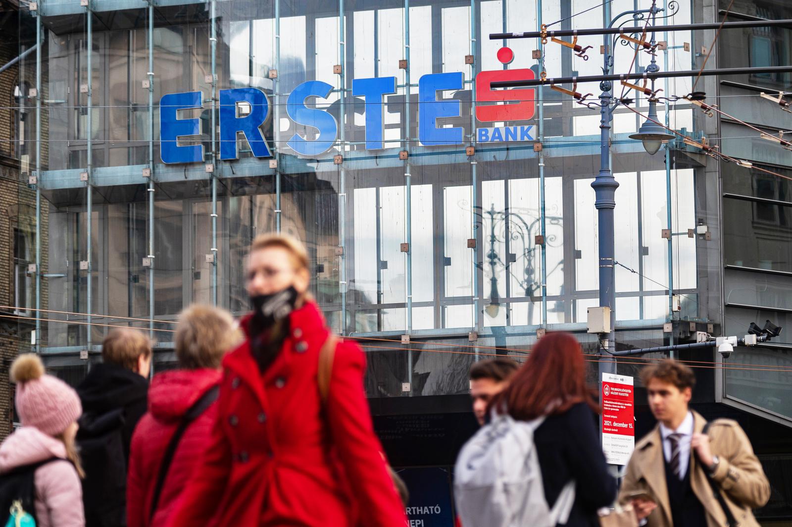 Leállások lesznek februárban az Erste Banknál, több szolgáltatás szünetelni fog