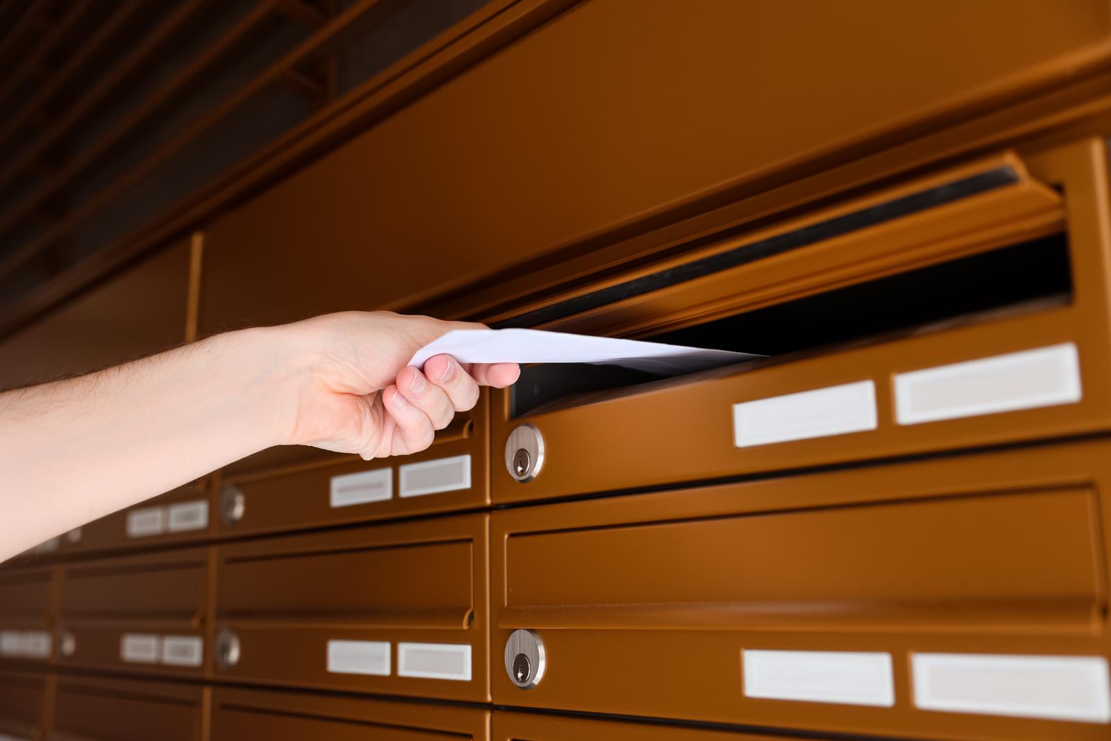 Pénteken kezdik el kézbesíteni a névre szóló értesítőket a parlamenti választásra