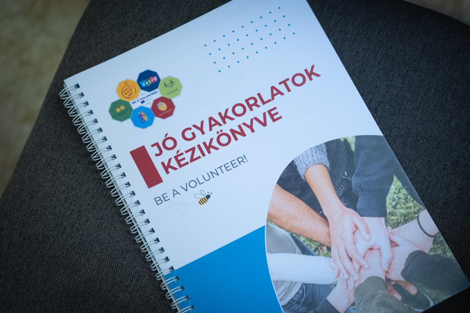 Bárki képes adni – Most zárult a projekt, fogyatékossággal élők tapasztalhatták meg, milyen az, amikor ők nyújtanak segítő kezet másoknak