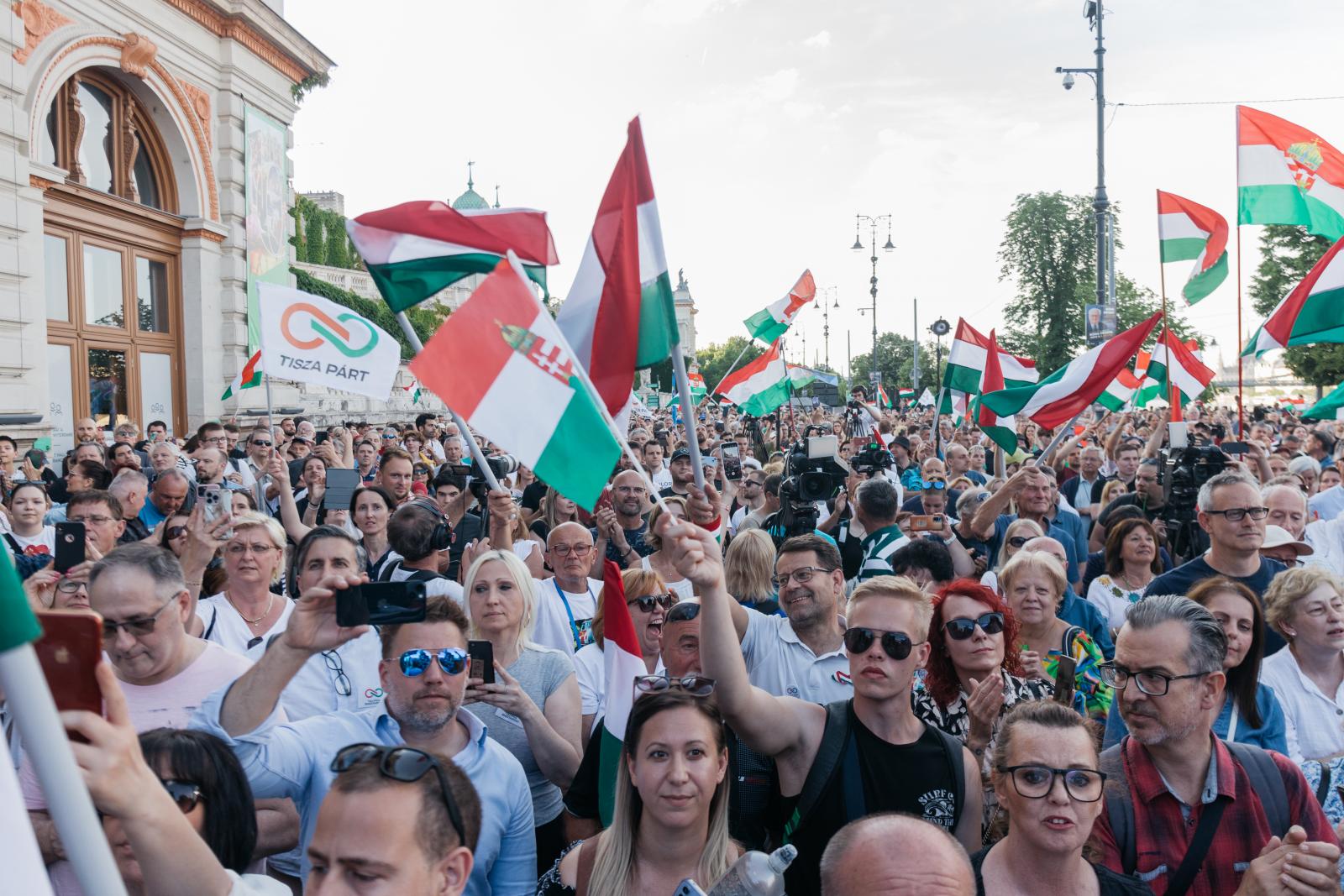 Idea: Nőtt a Tisza Párt előnye, négy párt is a bejutási küszöb felett áll