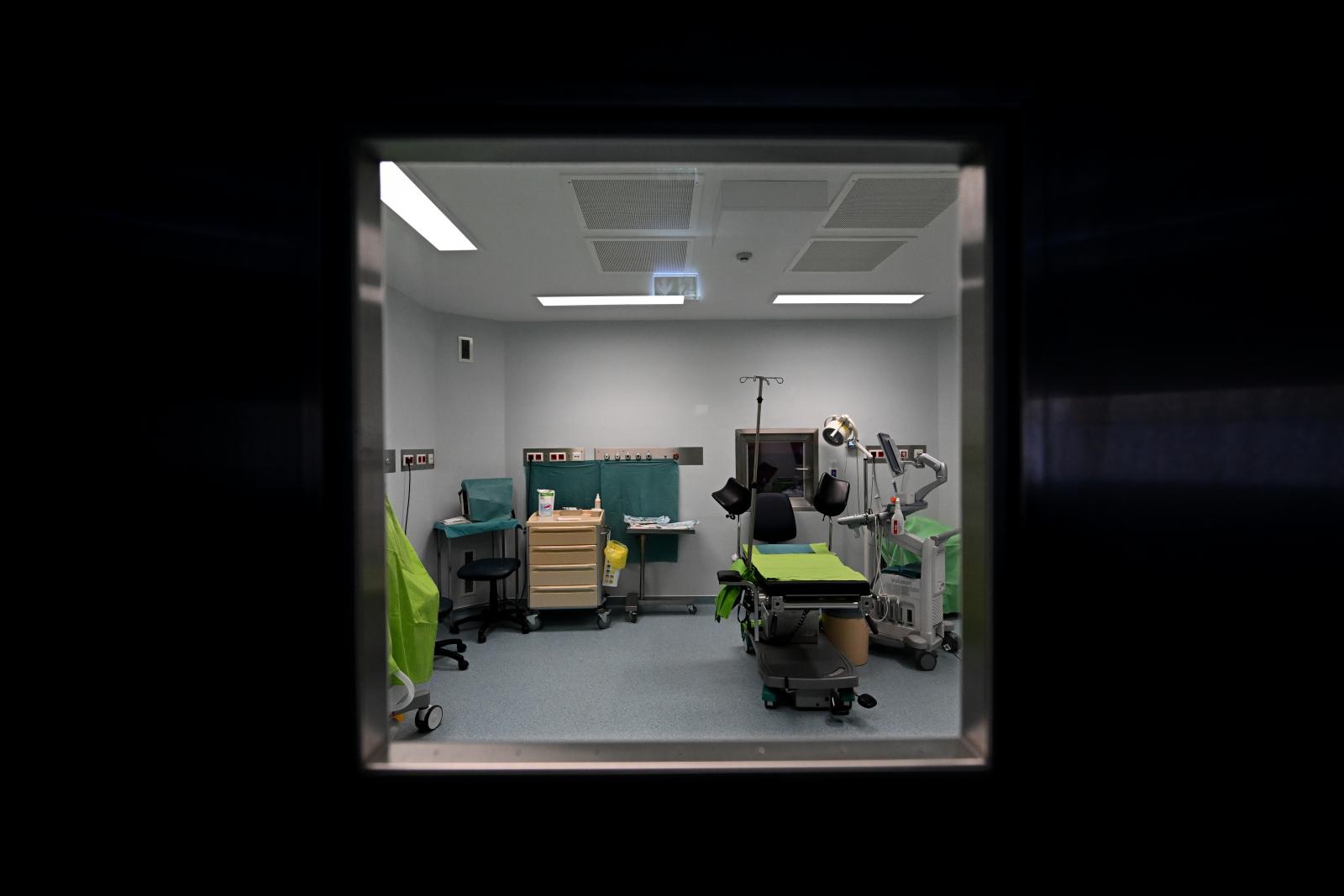 Átmenetileg leáll a Szent János Kórház lombikcentruma