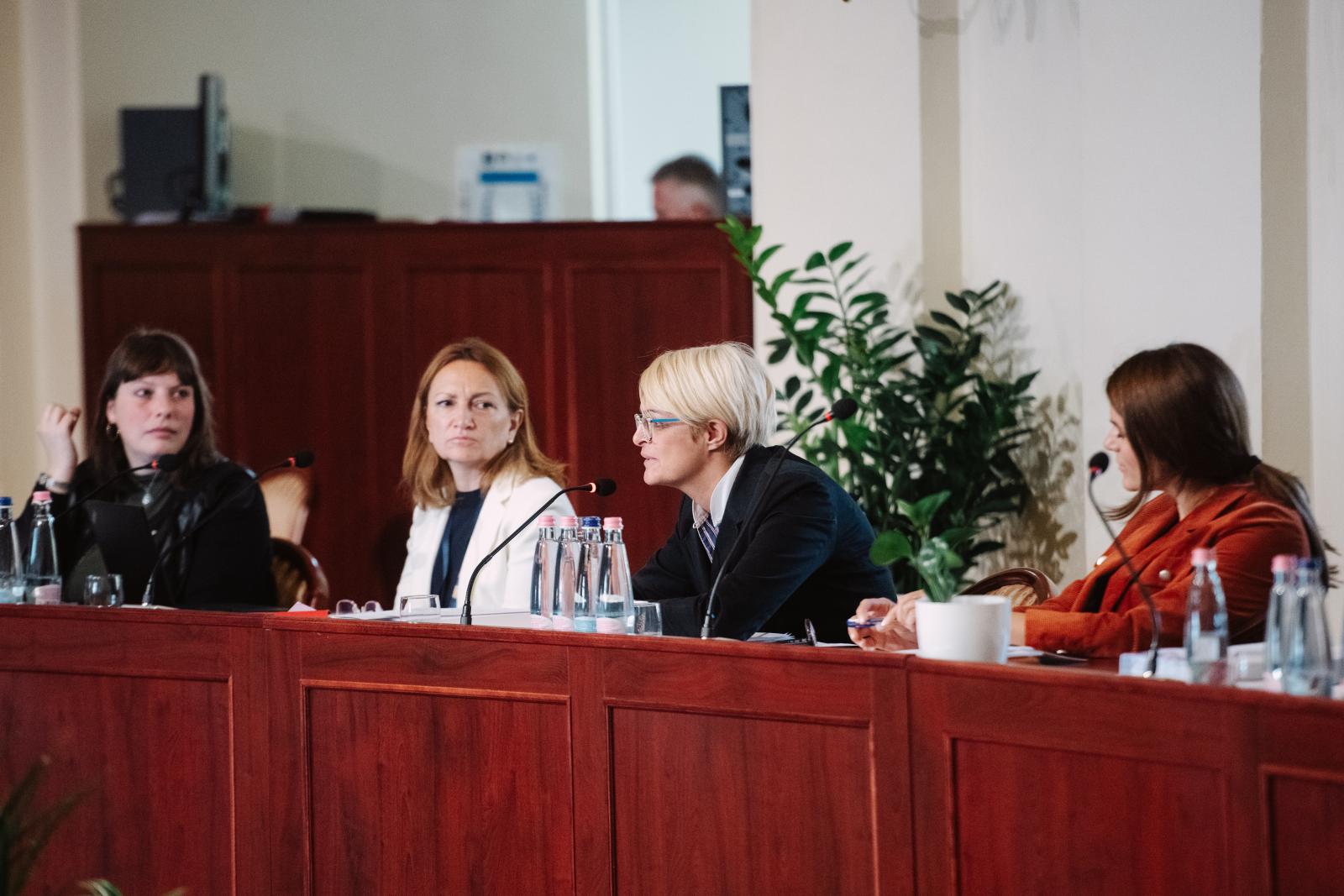 Ütközhet még kemény ellenállásba Budapesten a Tisza Párt, de legalább arra figyelt, hogy ne nagyon lehessen számonkérni a programját