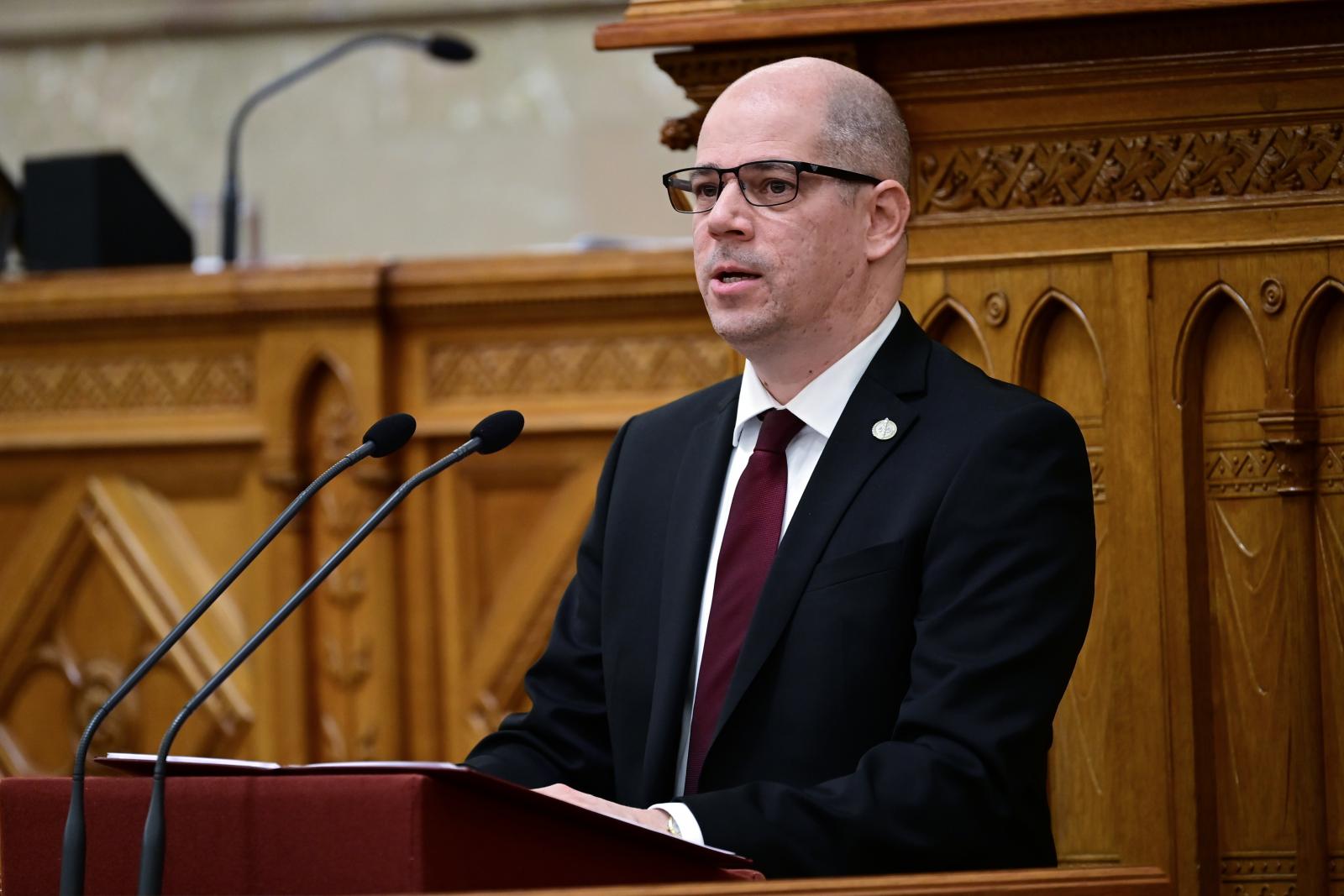 Legfőbb ügyész: Eddig 182 gigabájtnyi adatot foglaltak le az MNB-ügyben a hatóságok, a Szőlő utcában vannak még elvarratlan szálak