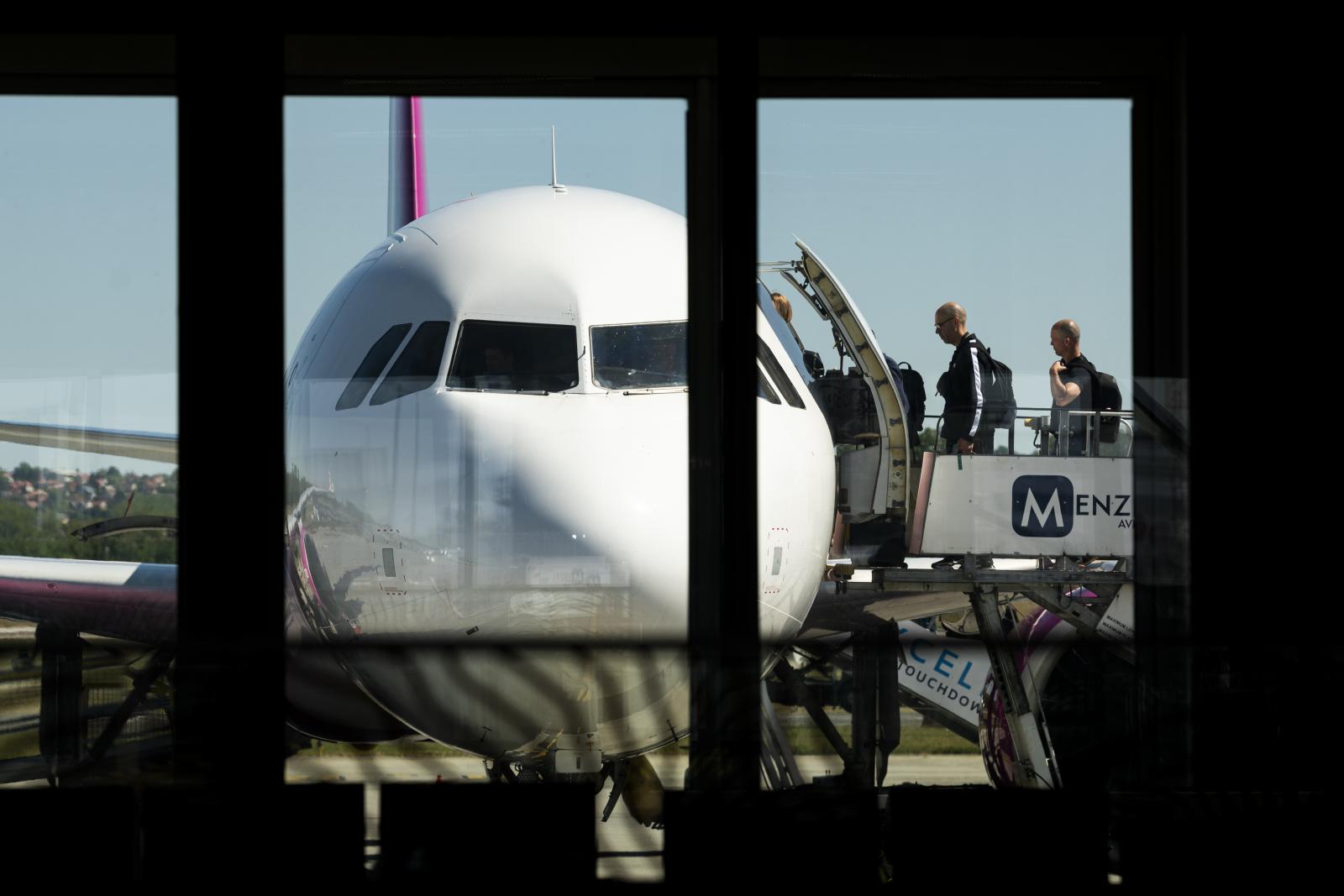 Lélektani határ feletti számban vándoroltak ki a magyarok, a szándék a fiatalok körében egyre erősebb