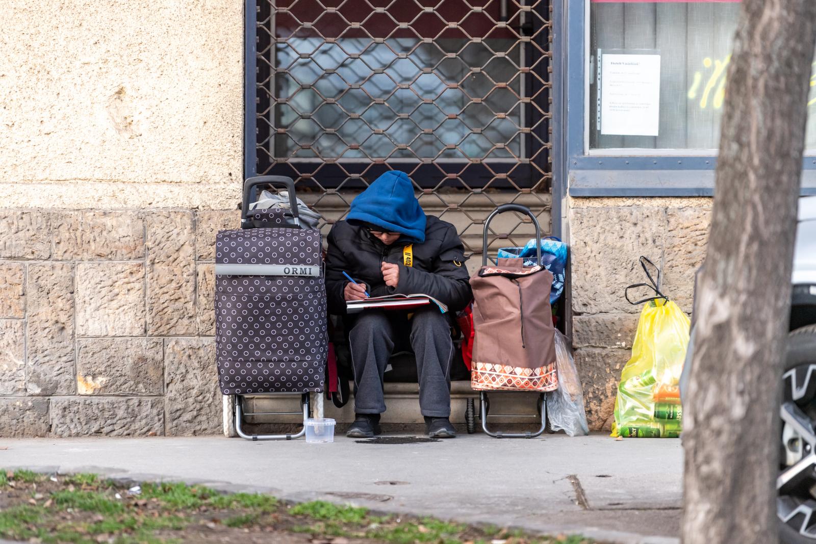 Kiderült, hány embert lakoltattak ki tavaly Magyarországon