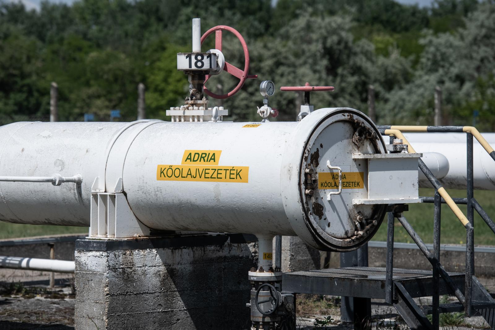 Szijjártó Péter arra kérte a horvátokat, tegyék lehetővé az orosz olaj szállítását az Adria vezetéken